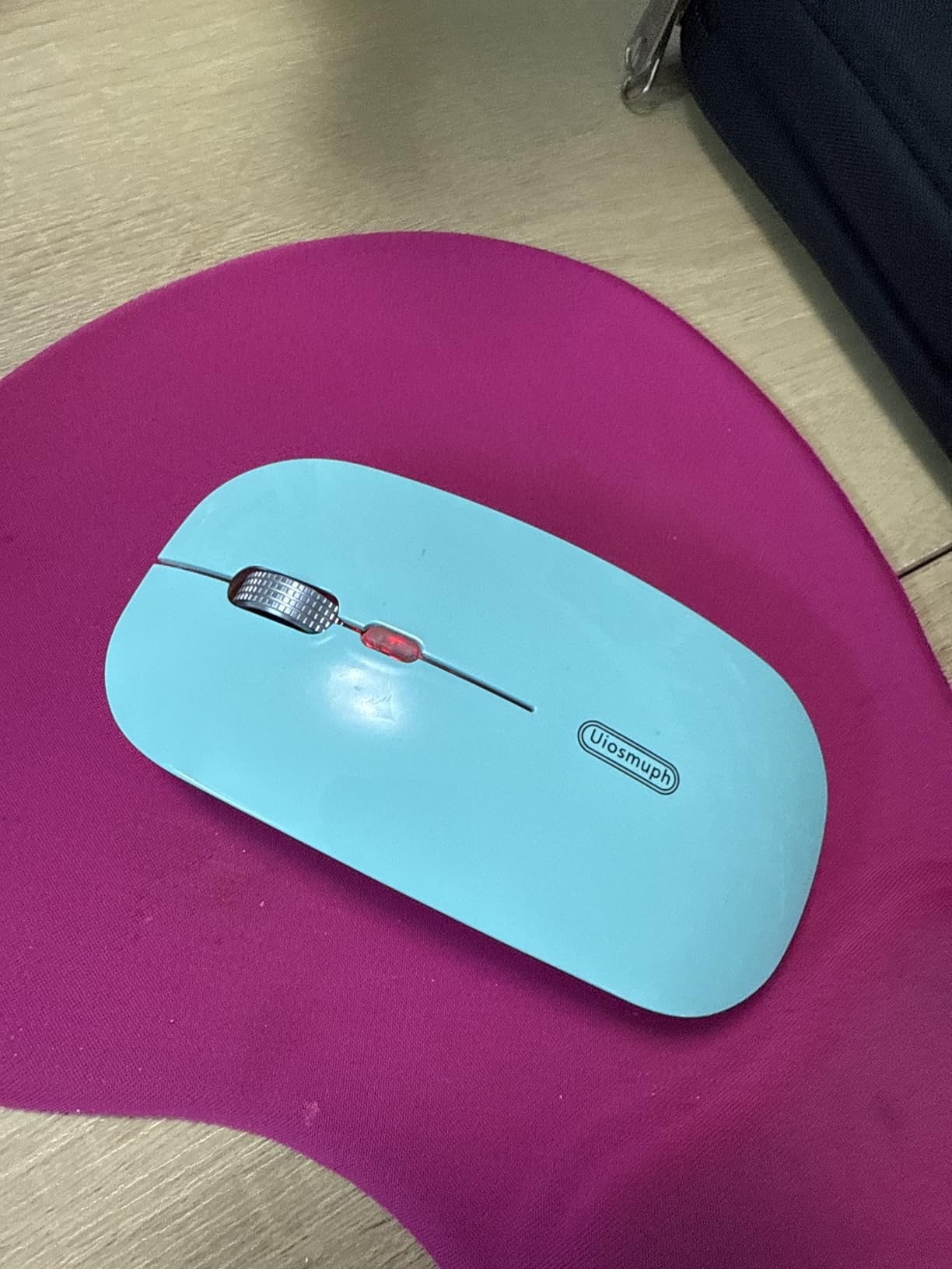 Uiosmuph LED Wireless Mouse, G12 Slim Rechargeable Silent Mouse Matte Black customer photo 1