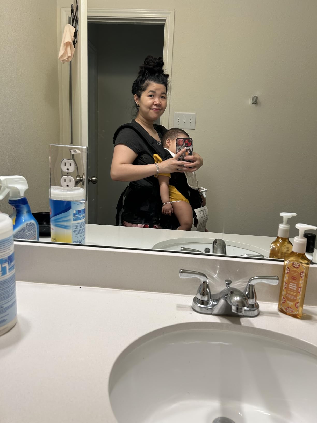 FRUITEAM Safety-Certified Baby Carrier with Hip Seat Newborn to Toddler customer photo 2