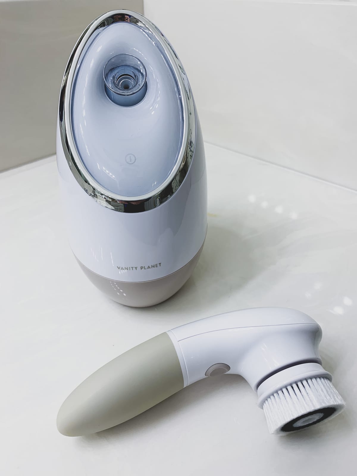 Vanity Planet Aira Ionic Facial Steamer (Rose Gold) - Pore Cleaner that Detoxifies, Cleanses and Moisturizes - Adjustable Nozzle, Water Tank with 3 Essential Oil Baskets customer photo 2