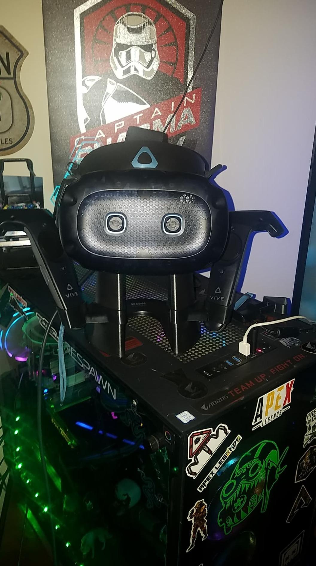 HTC Vive Cosmos Elite Virtual Reality System customer photo 1