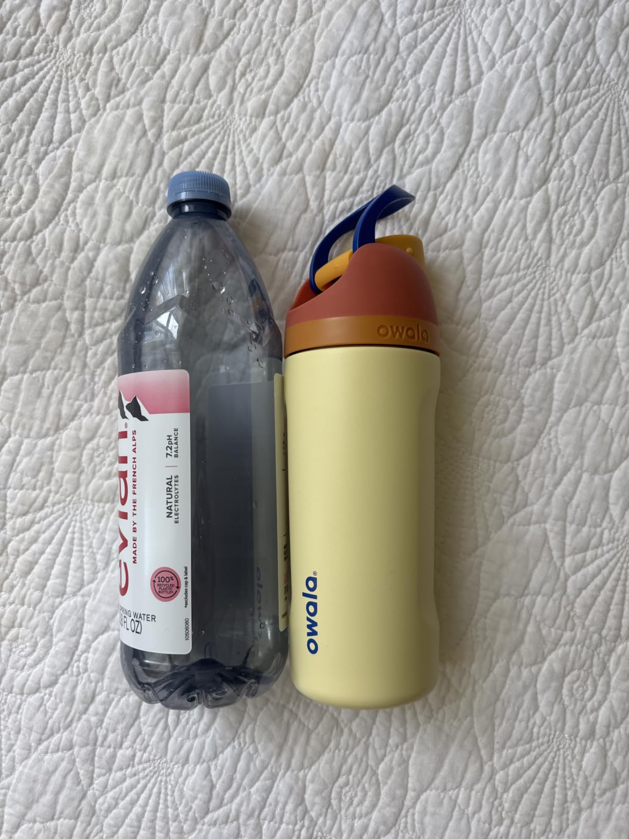 Owala FreeSip Stainless Steel Water Bottle 32 oz Very, Very Dark customer photo 2