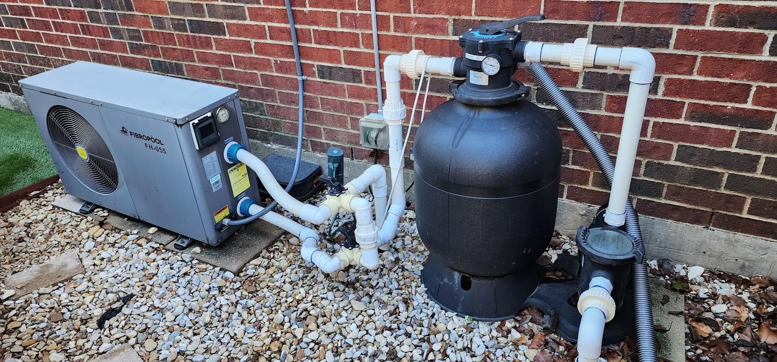 FibroPool FH255 Pool Heat Pump - 240V Electric - 55,000 BTU - Metal customer photo 2