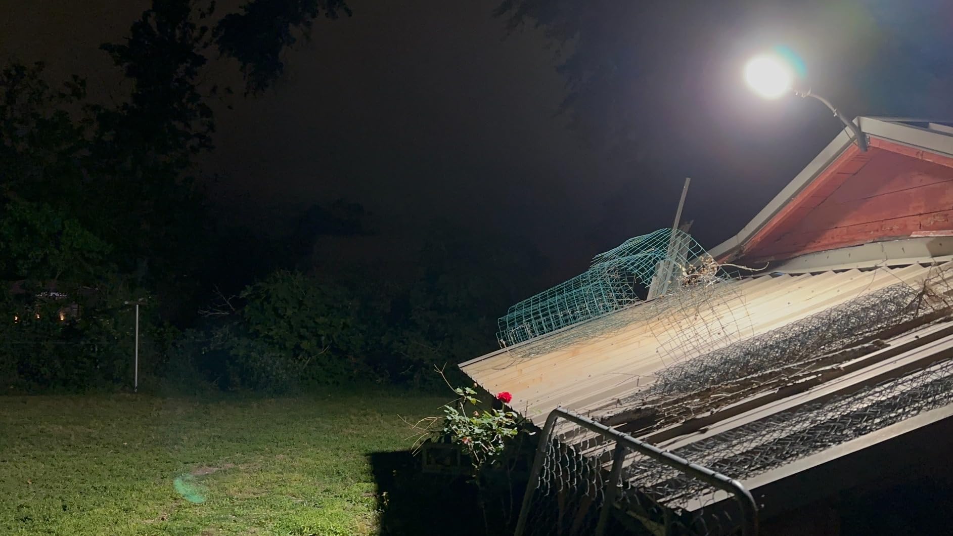 Juyace 120W LED Barn Light Dusk to Dawn Outdoor Security Area Flood Light customer photo 2