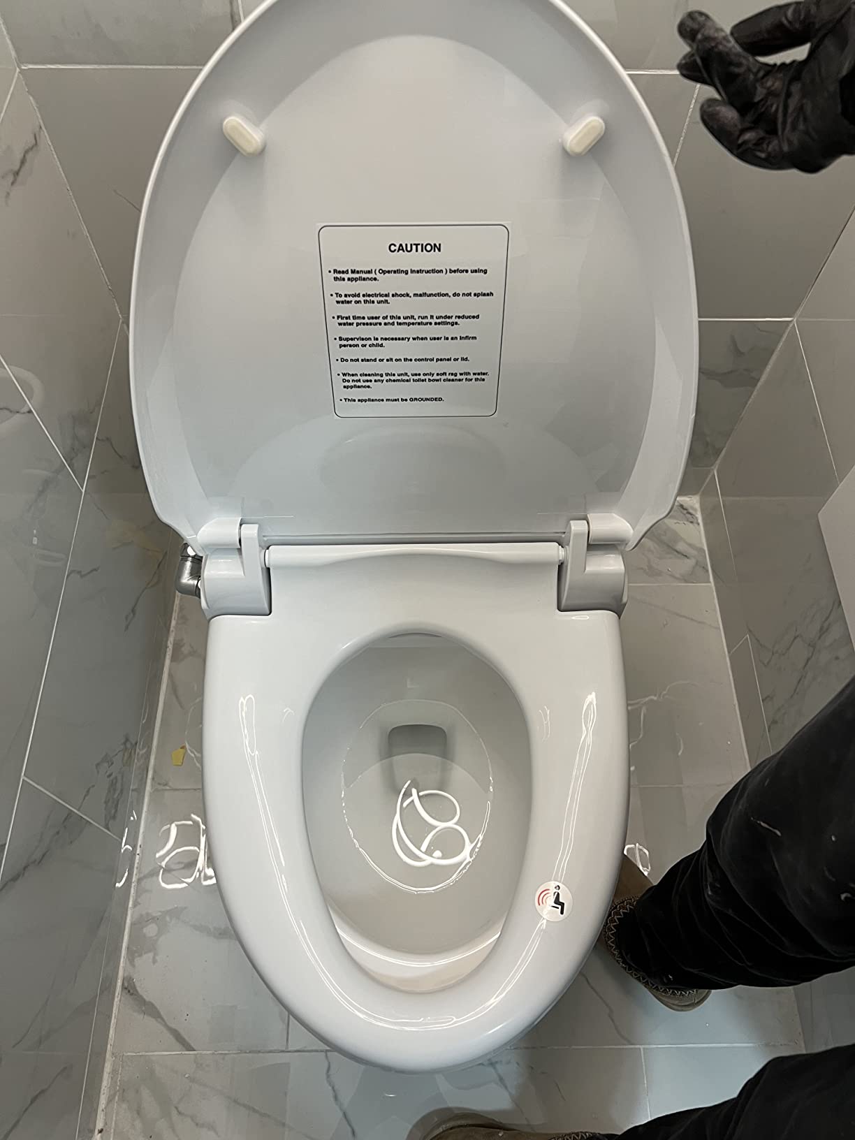 DeerValley Compact One-Piece Toilet 1.28 GPF Single Flush Fully Skirted Bowl with Soft-Close Seat White Space-Saving Elongated Toilets for Small Bathrooms customer photo 1