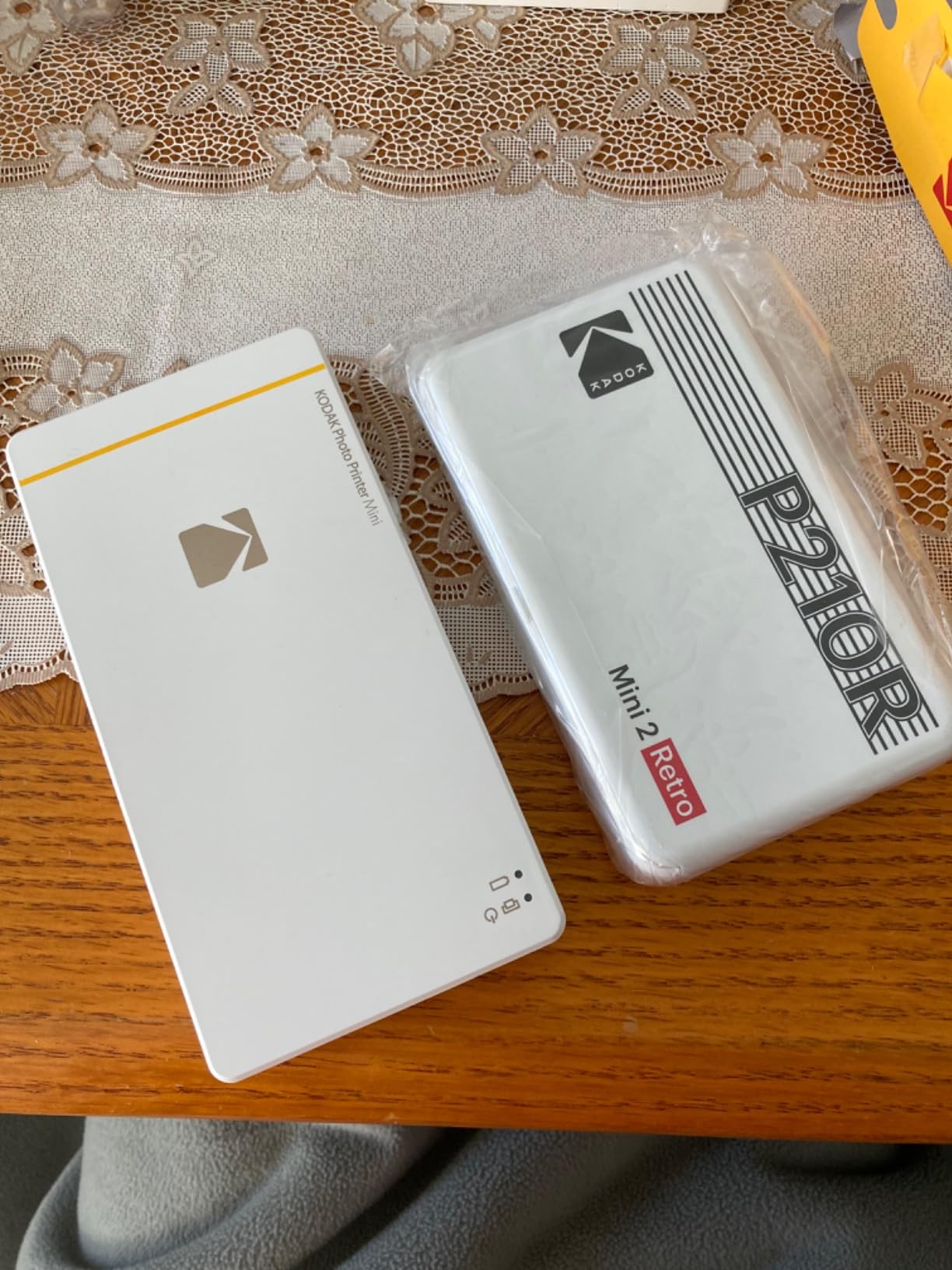 KODAK Mini 2 Retro 2x3 Portable Photo Printer, 4PASS, 38 Sheets, White | Bluetooth, iPhone & Android Smartphone Compatible, Smudge-Proof, Water-Resistant, Fade-Resistant customer photo 2