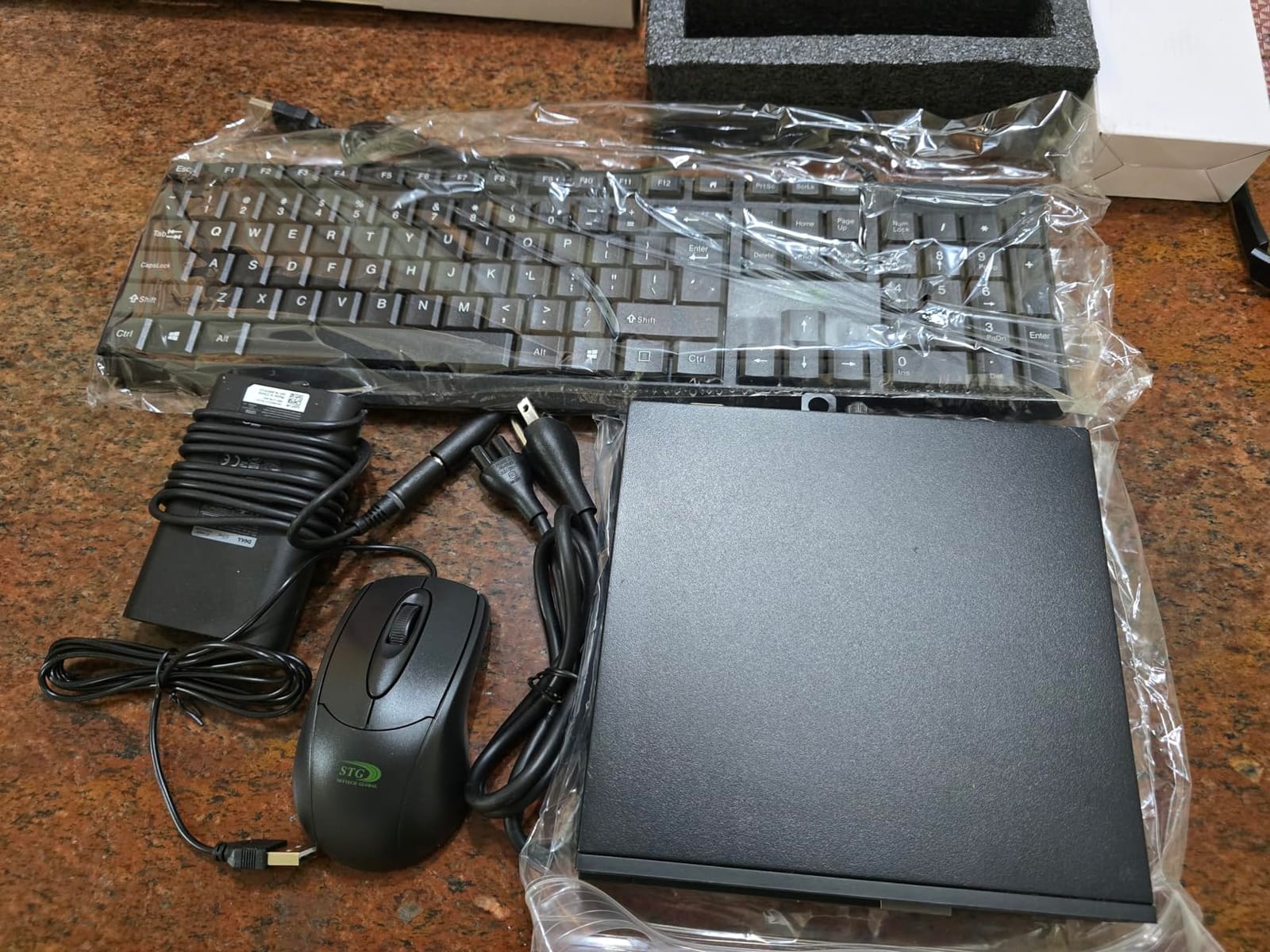 Dell OptiPlex 7050 Micro Computer, Intel Quad Core i5-6500T up to 3.1GHz, 16G DDR4, 256G SSD, Windows 11 Pro 64 Bit (Renewed) customer photo 2