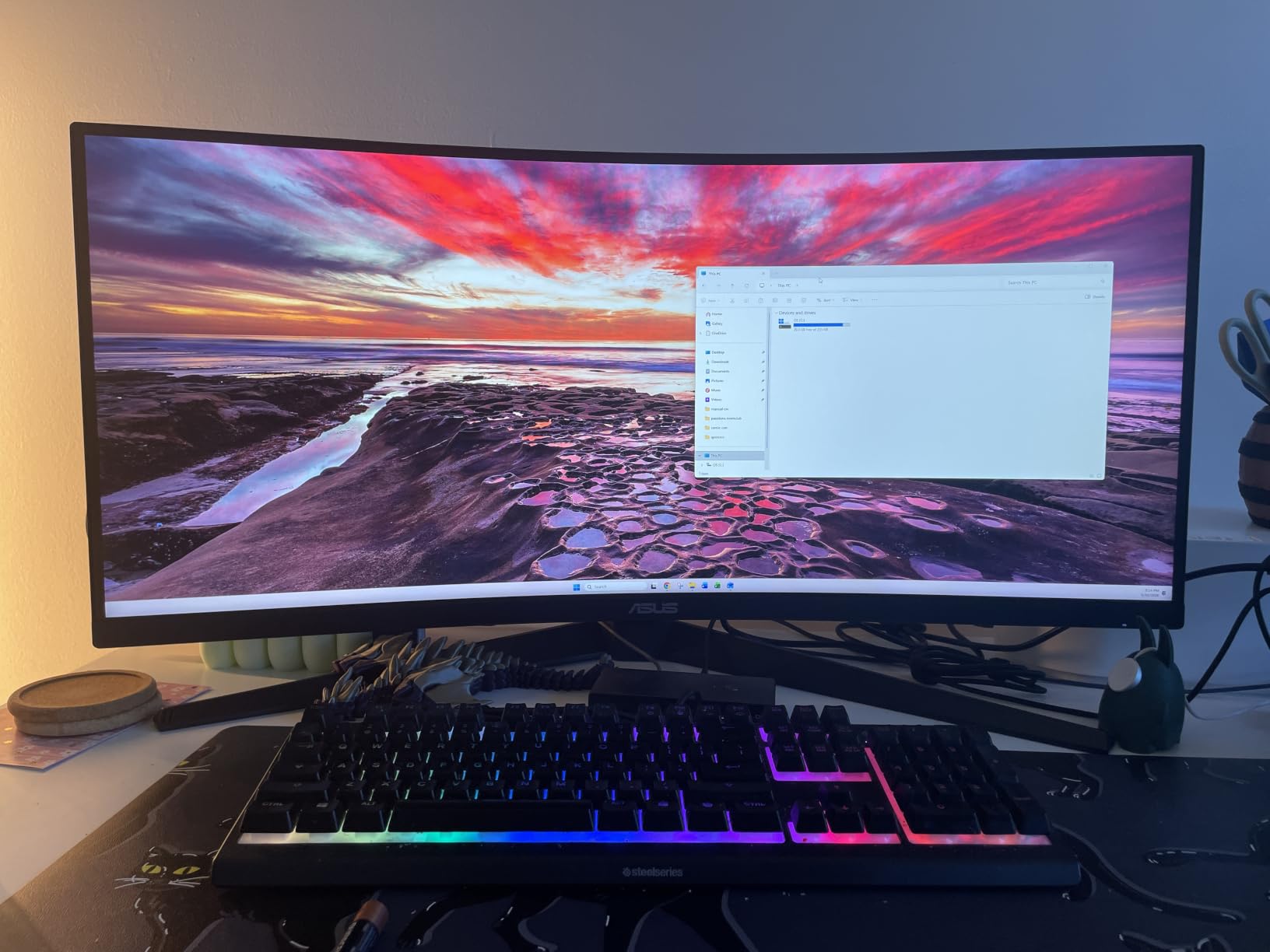 ASUS TUF Gaming VG34VQL1B 34 Inch 1440p 165Hz Ultrawide HDR Gaming Monitor customer photo 1
