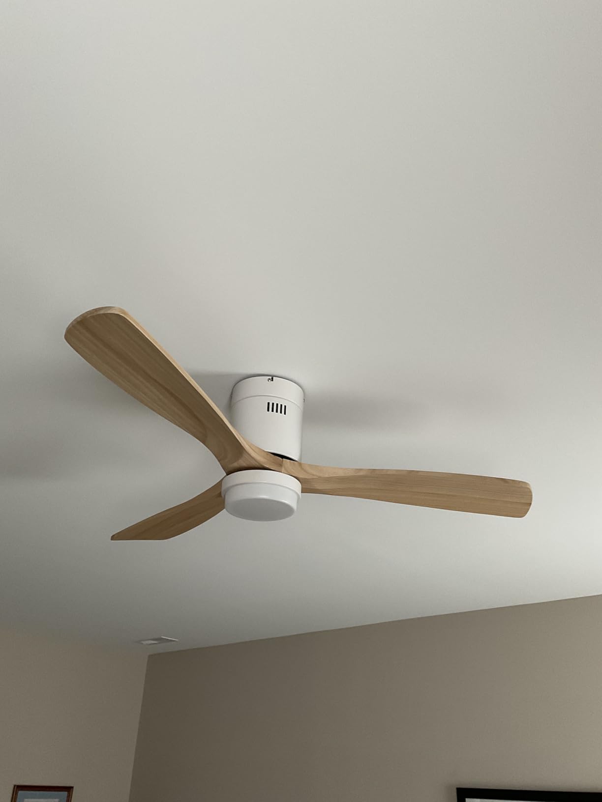Sofucor 52 Inch Wood Ceiling Fans with Lights and Remote, Low Profile | Flush Mount, Quiet Reversible DC Motor, 3CCT Dimmable, 6 Speeds, Indoor/Outdoor/Bedroom/Living Room/Farmhouse/Patio, Brown customer photo 1