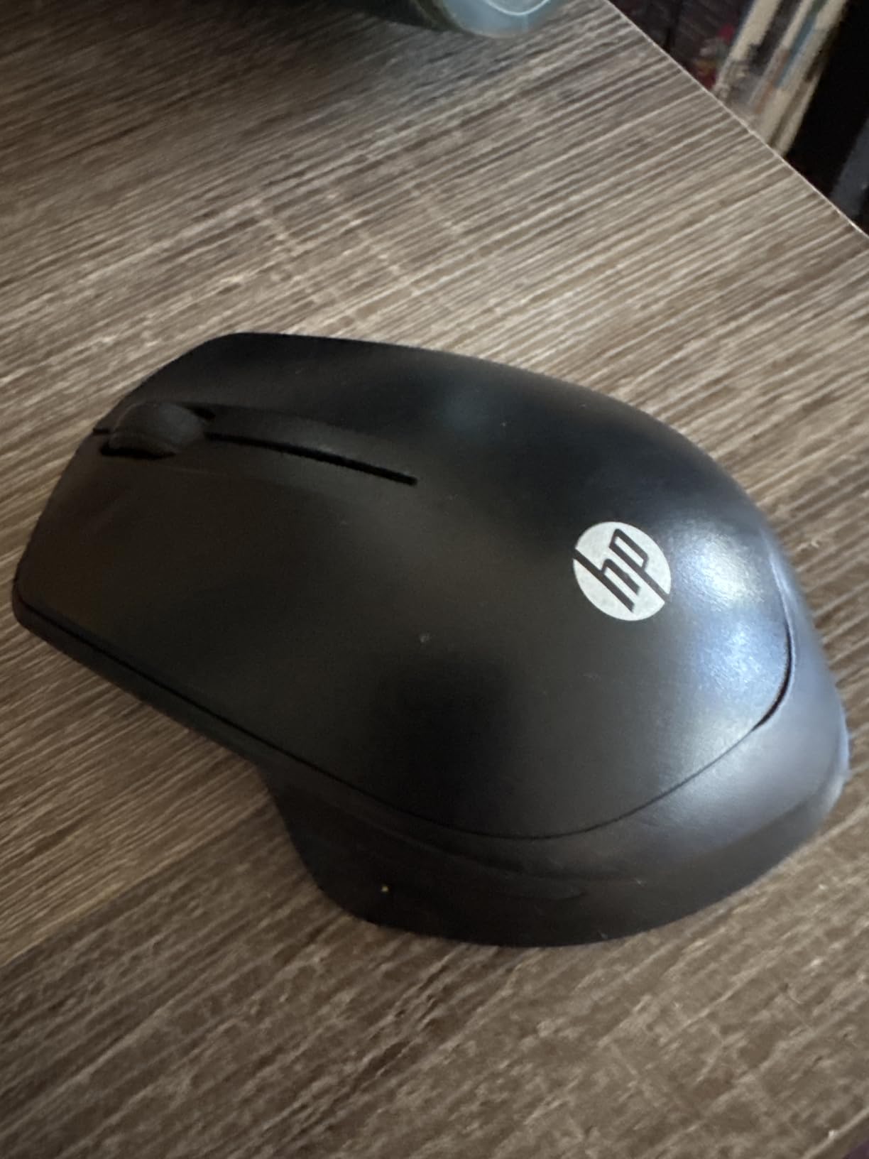 HP 280 Silent Wireless Mouse - Ergonomic, Right-Handed Design - 2.4GHz USB Wireless Connection - Multi-Surface Technology, 1600 DPI Optical Sensor - Win, Chrome, Mac OS - Up to 18-Month Battery Life customer photo 2