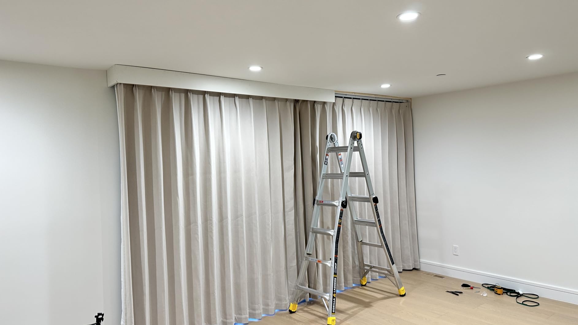 QUOYA QL600 Smart Electric Curtain Track, Motorized motor, Adjustable track length, compatible with Alexa, google, Siri, Apple Watch customer photo 1