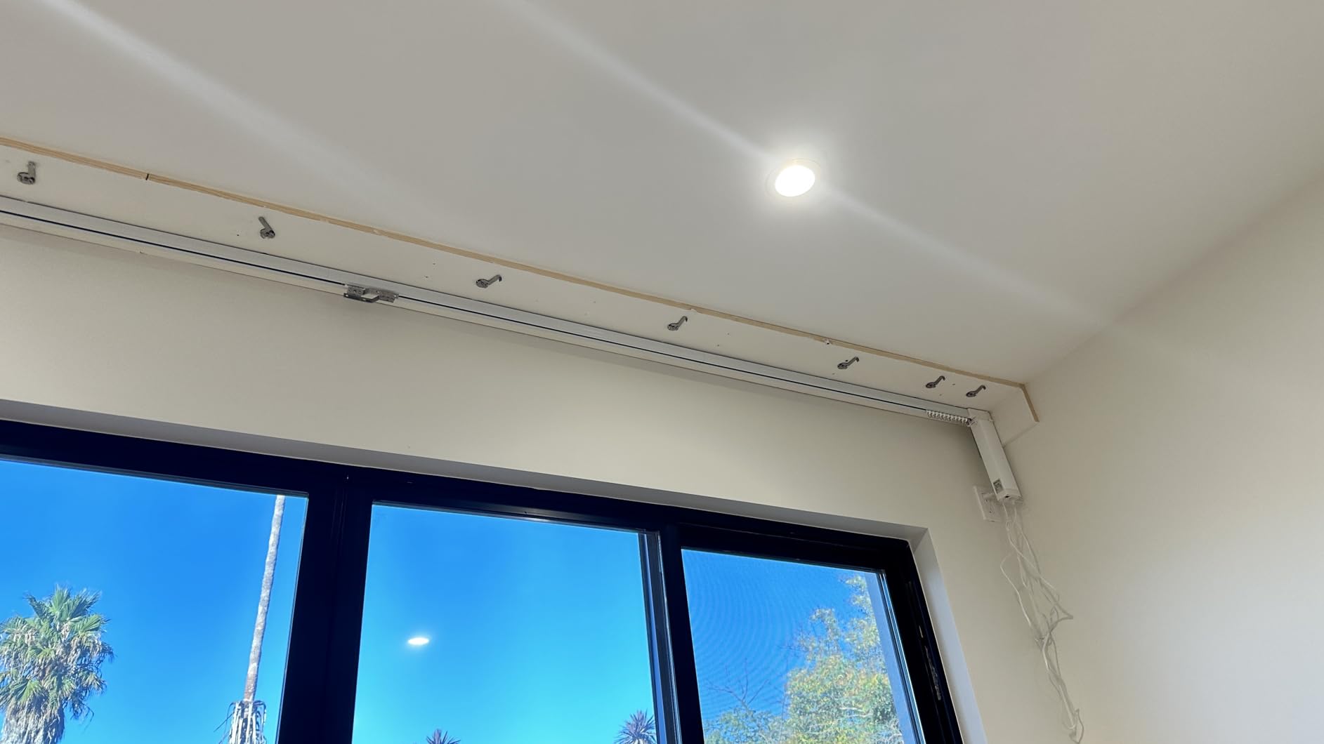 QUOYA QL600 Smart Electric Curtain Track, Motorized motor, Adjustable track length, compatible with Alexa, google, Siri, Apple Watch customer photo 2