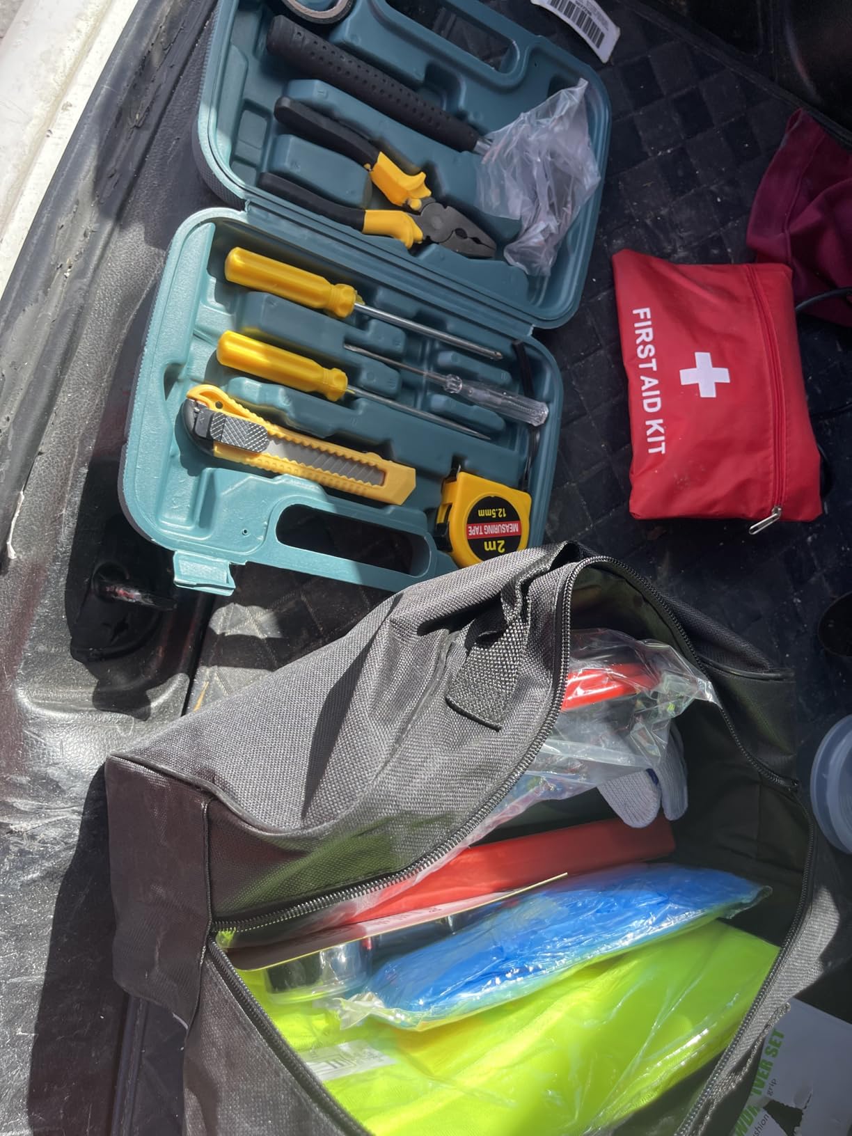 Car Emergency Roadside Tool Kit with Jumper Cable Shovel,Auto Truck Vehicle Assistant Safety Kit Bag for Men Women with First Aid Kit, Winter Basic Automobile Road Side Kit customer photo 2