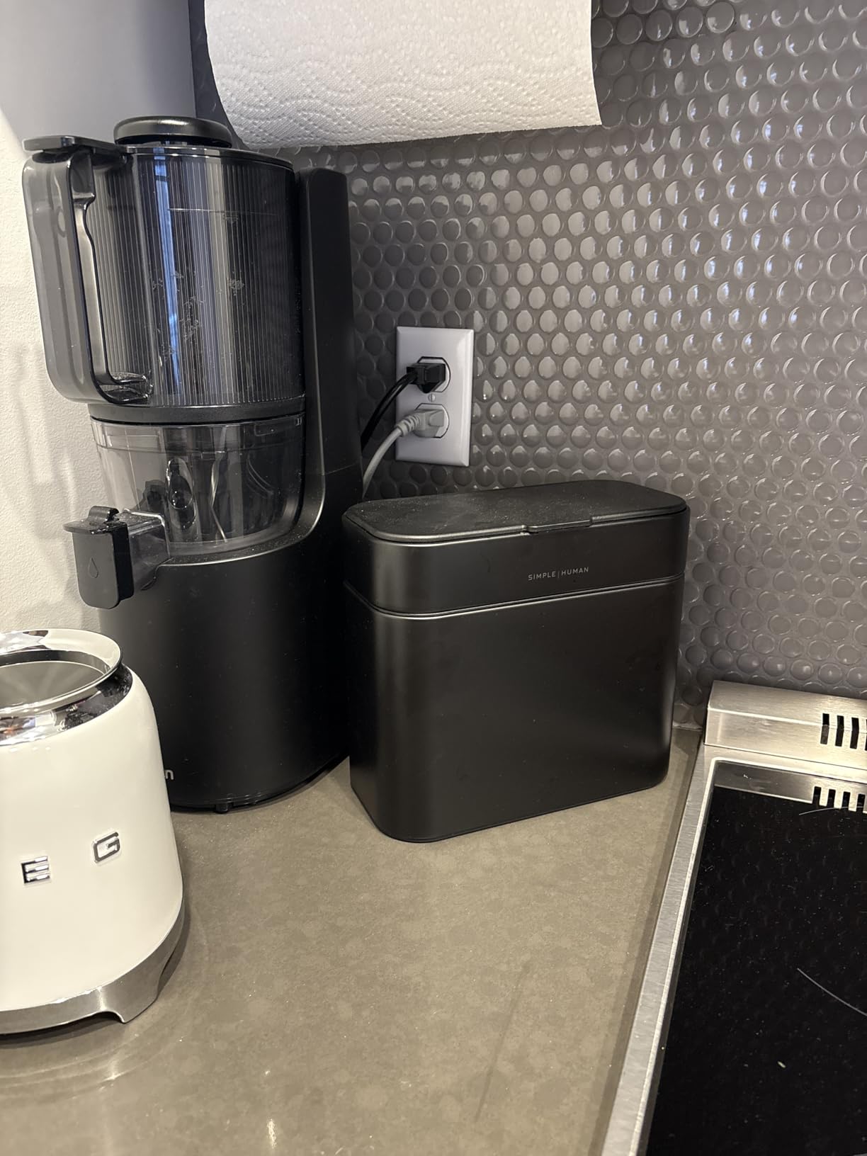 simplehuman Compost Caddy, Detachable and Countertop Bin, 4 Liter / 1.06 Gallon, Brushed Stainless Steel customer photo 1