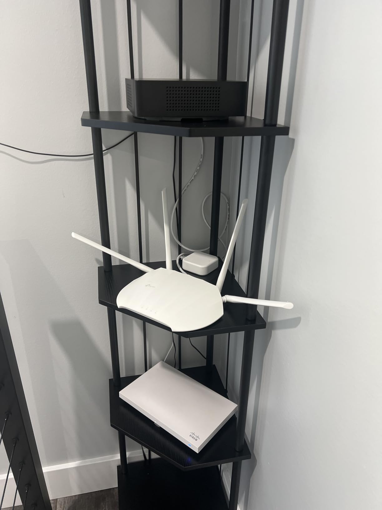TP-Link TL-WA1201, AC1200 Dual Band Wireless Gigabit Access Point customer photo 2