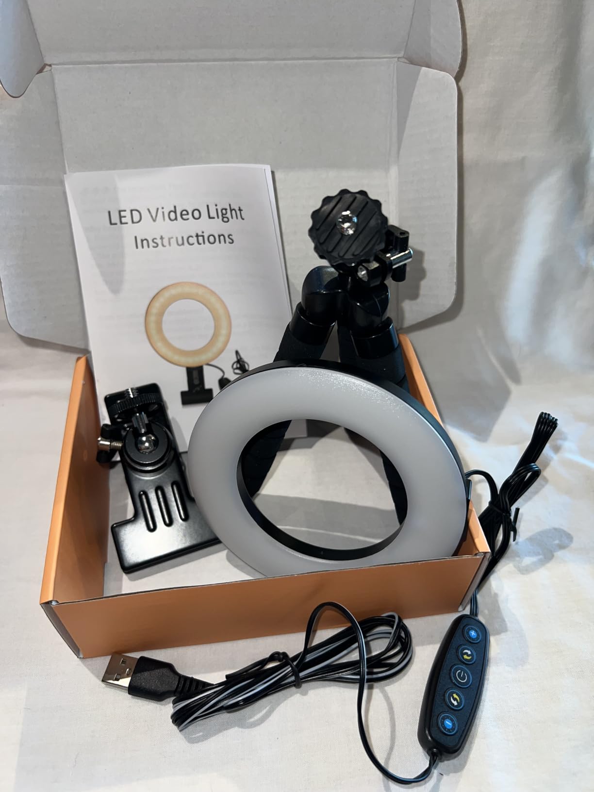 Video Conference Lighting Kit, Ring Light Clip on Laptop Monitor with 5 Dimmable Color & 5 Brightness Level for Webcam Lighting/Zoom Lighting/Remote Working/Self Broadcasting and Live Streaming, etc. customer photo 2