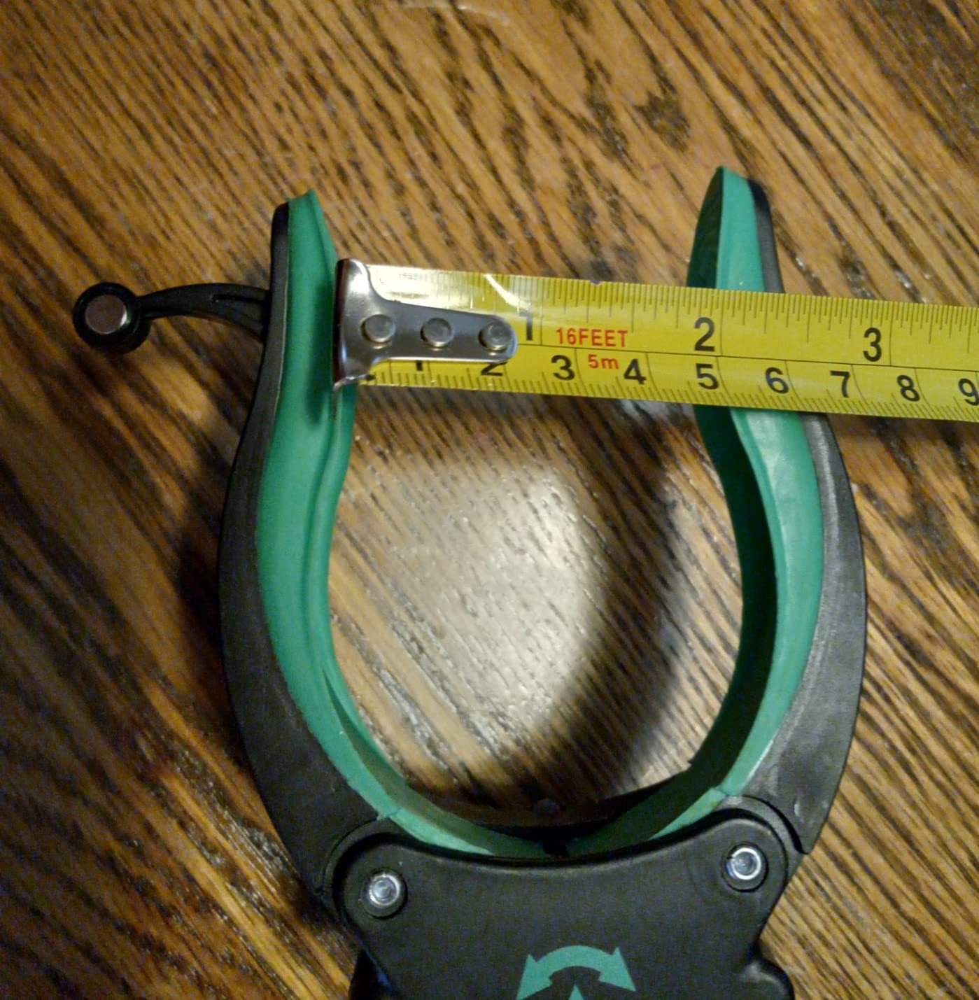 KEKOY 2-Pack Grabber Reacher Tool with Light, 32