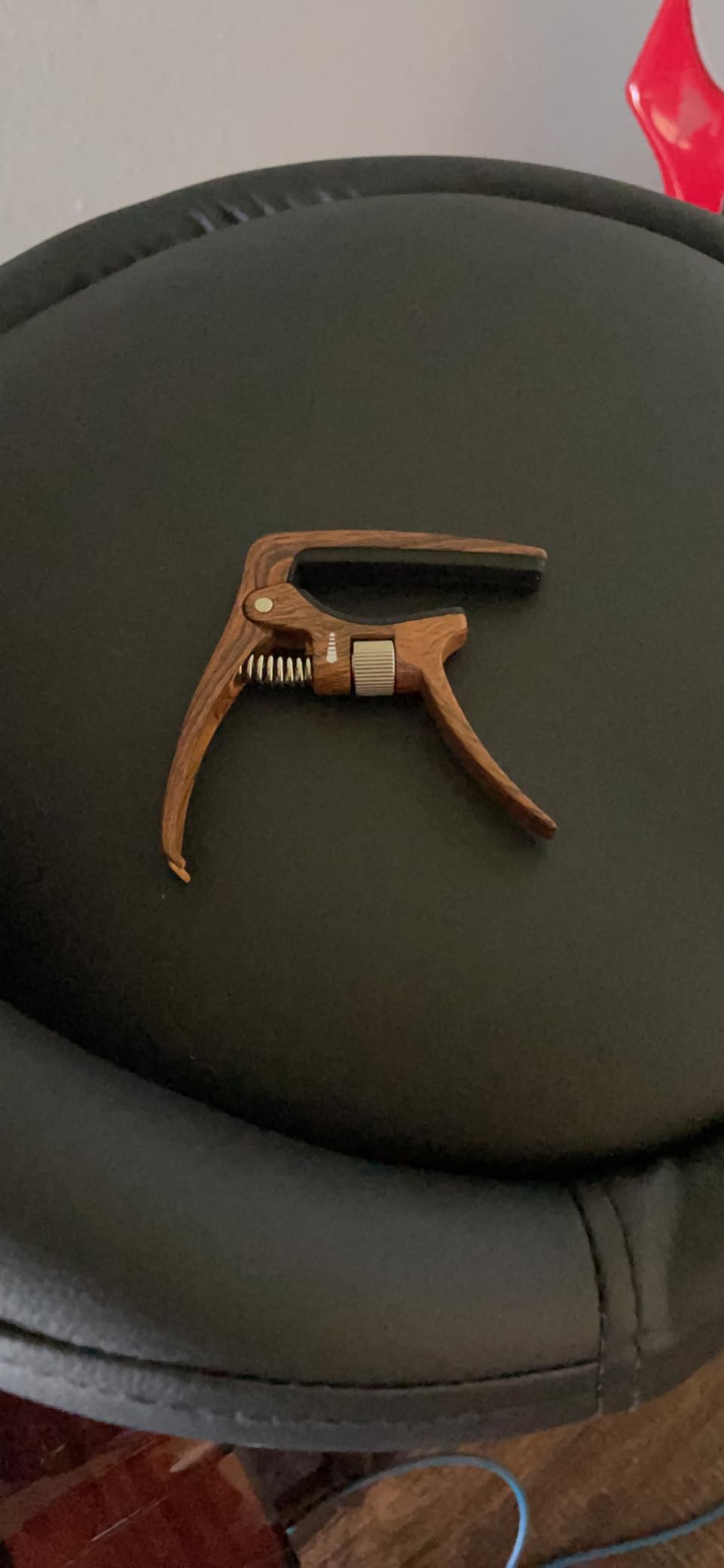 Sondery Adjustable Capo Quick Release for 6 String Acoustic Electric Guitar customer photo 2