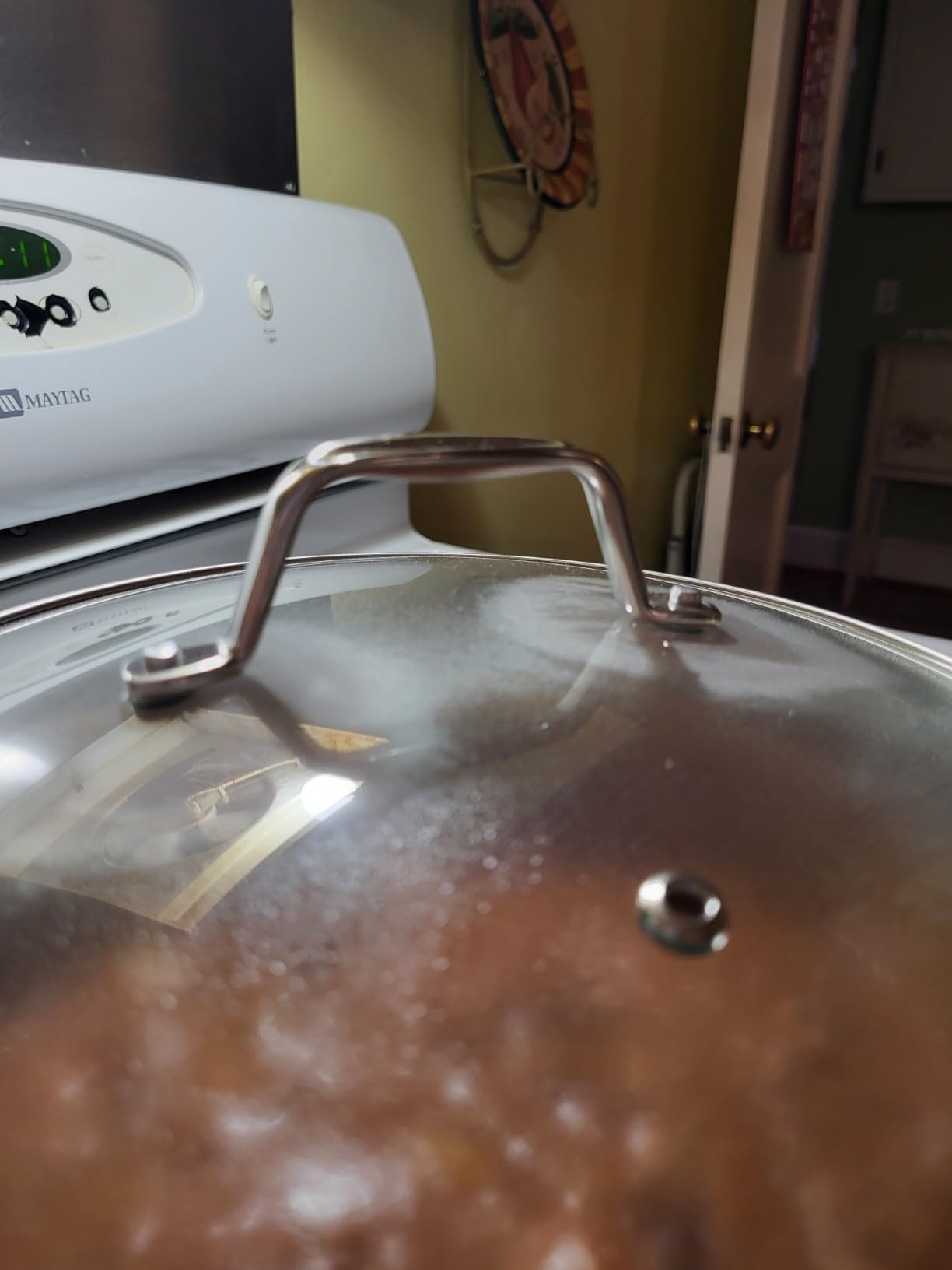 NutriChef 6-Quart Stainless Steel Stockpot – 18/8 Food Grade Heavy-Duty Induction-Compatible Pot with See-Through Lid, Ideal for Stews, Broths, Simmering & Soups, Dishwasher Safe – NCSP6 customer photo 1
