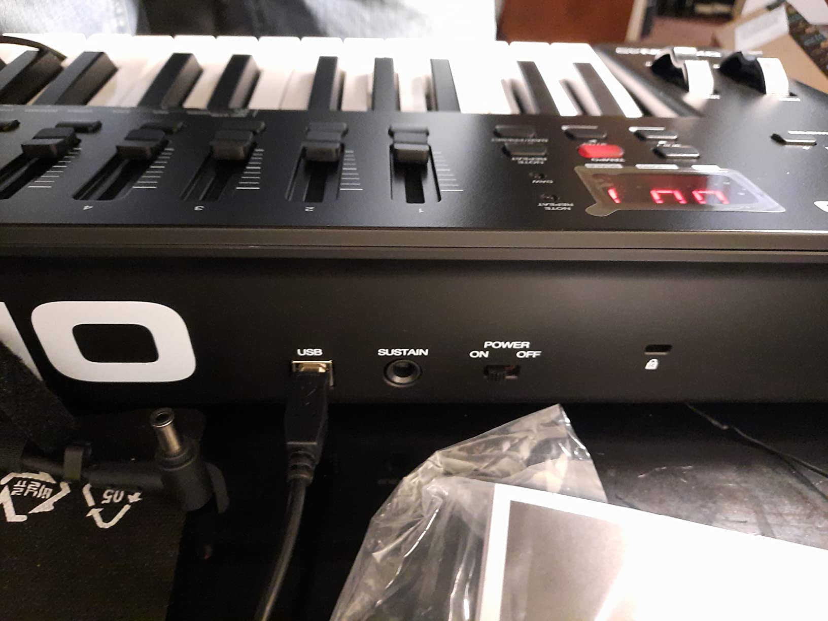M-AUDIO Oxygen 49 MKV USB MIDI Keyboard Controller customer photo 2