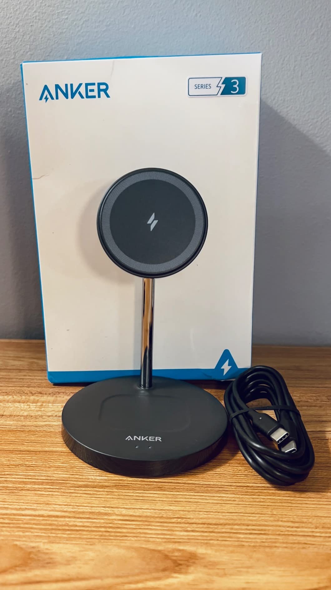 Anker PowerWave 2-in-1 MagSafe Compatible Wireless Charging Stand customer photo 1
