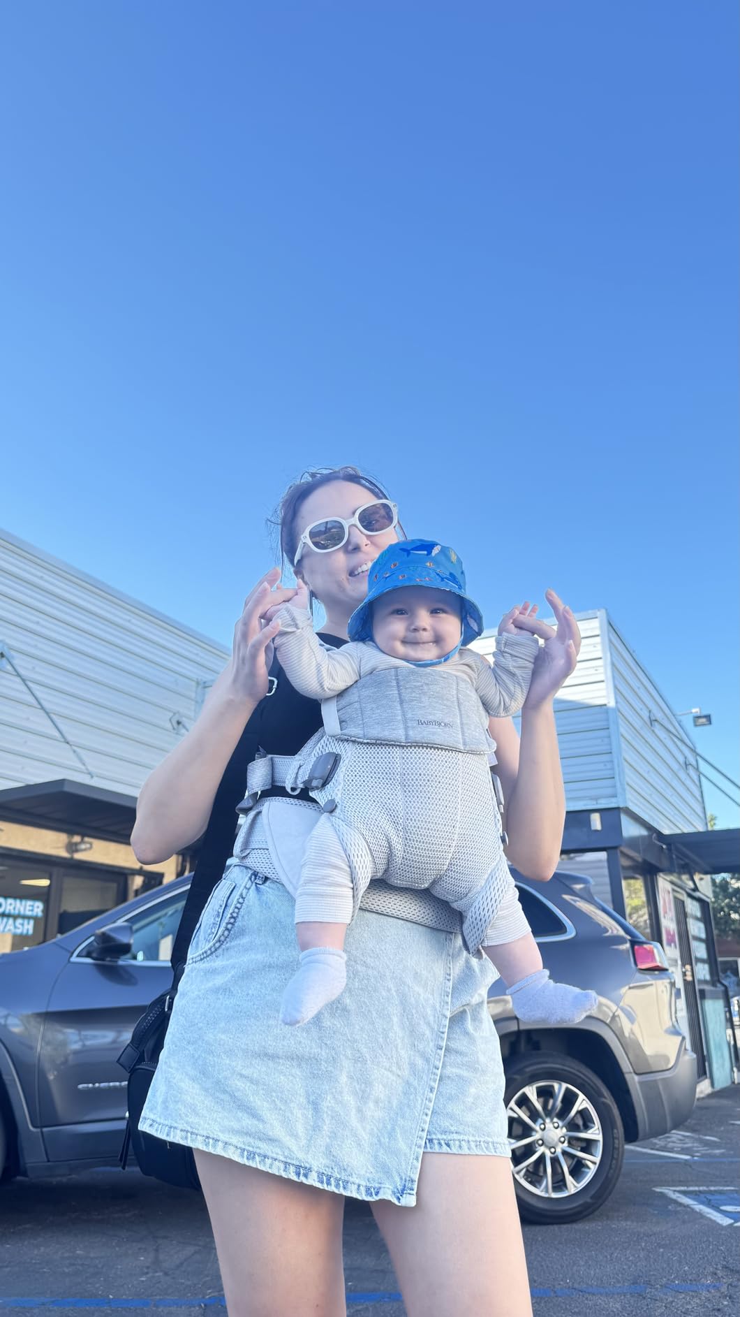 BabyBjörn Baby Carrier Harmony, Navy Blue, 3D Mesh | 3-in-1 Ergonomic Baby Carrier; Newborn, Facing-in, Outward-Facing, and Back Carrying Positions Supported (7-40 lbs), Newborn to Toddler customer photo 2