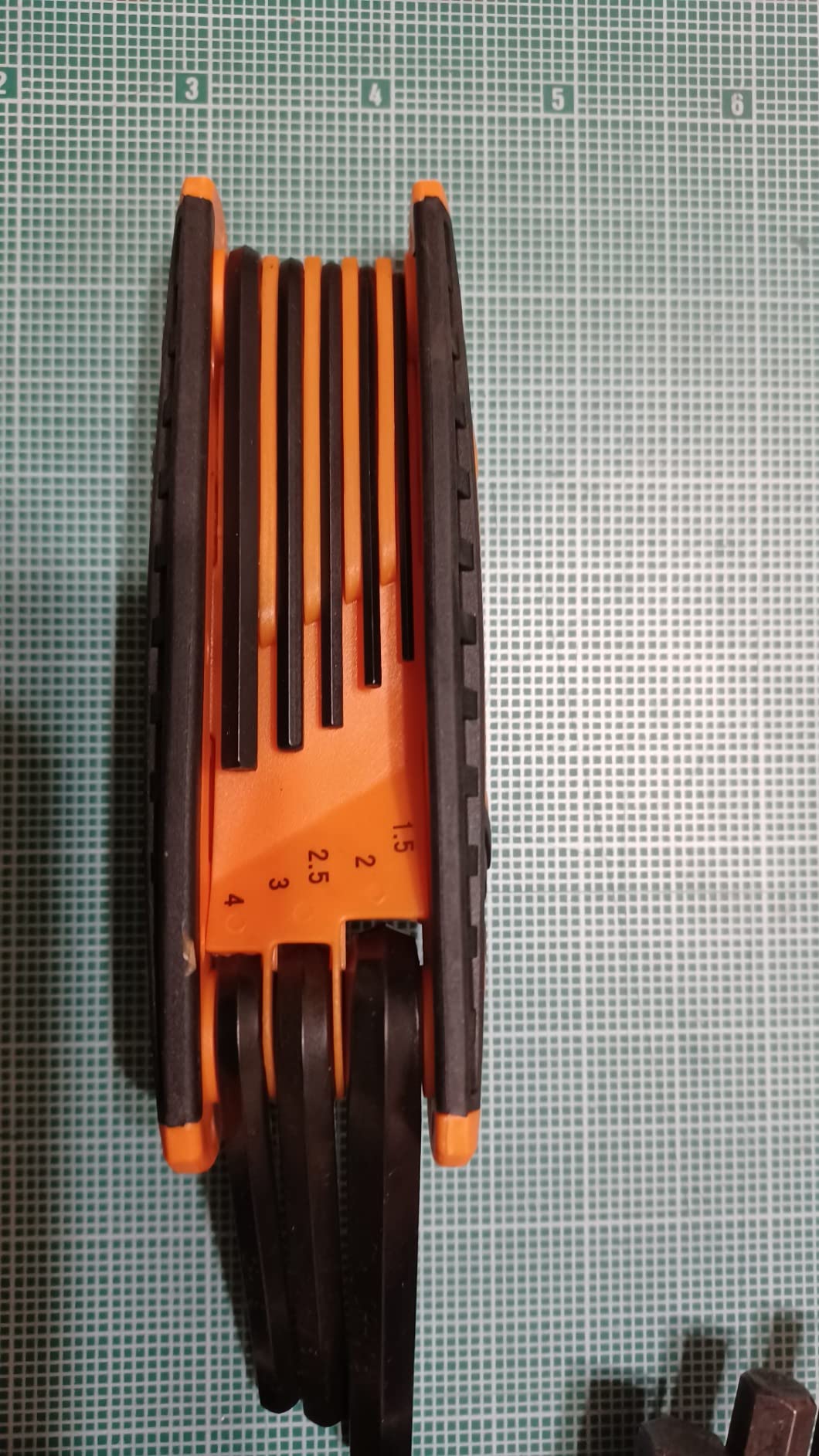 Mutt Tools 17pc Folding Allen Key Set SAE Metric Hex Wrench Colored customer photo 2