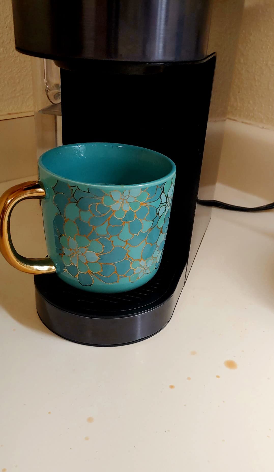 Keurig K-Supreme Plus SMART Coffee Maker, Single Serve K-Cup Pod Coffee Brewer, BREWID and MultiStream Technology, 78 Oz, Black customer photo 2