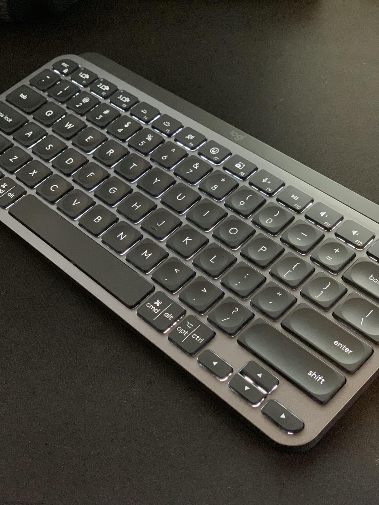 Logitech MX Keys Mini Minimalist Wireless Illuminated Keyboard - Graphite customer photo 1