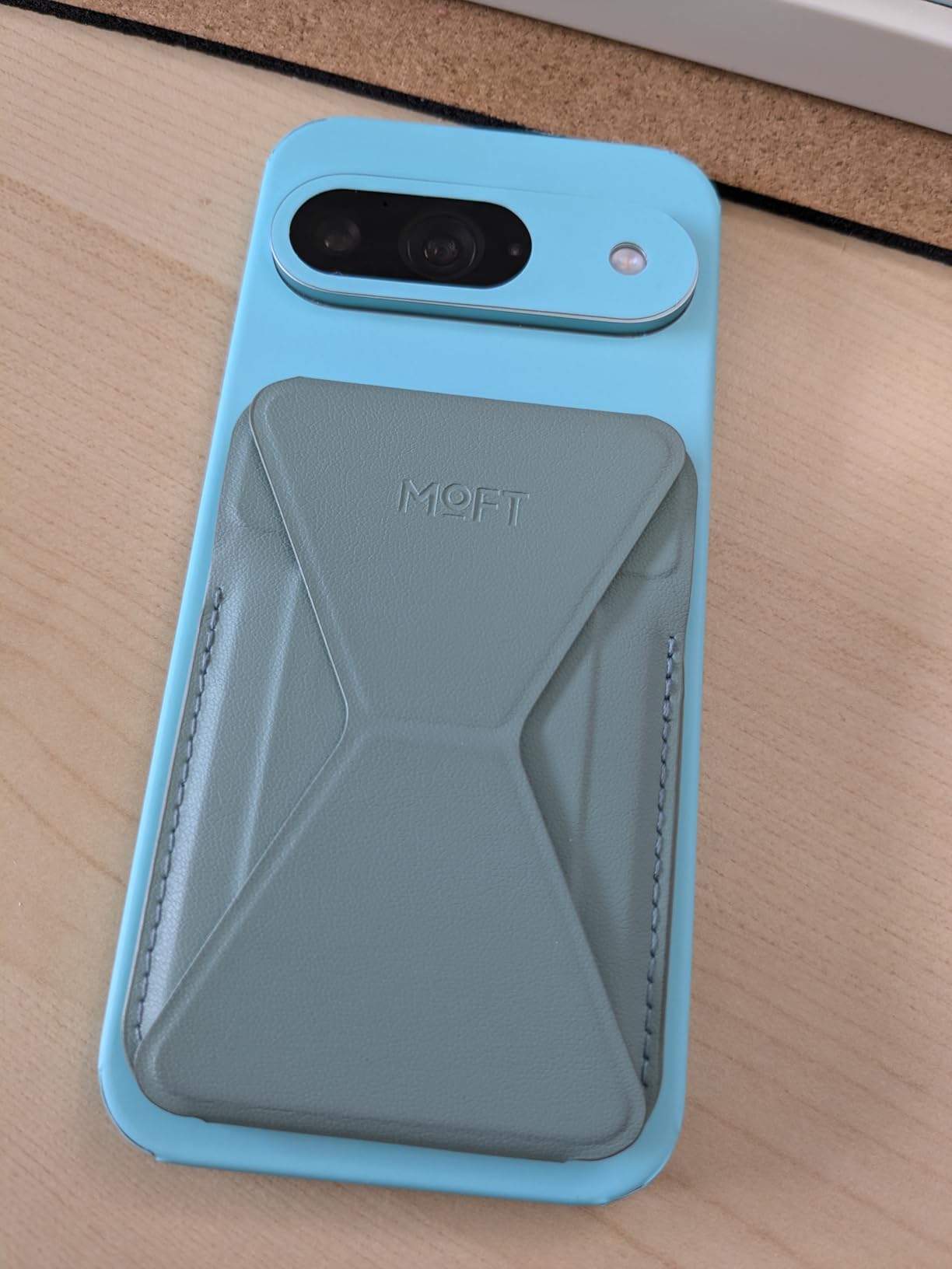 ESR for MagSafe Sticker, MagSafe Ring for iPhone 18 Pro Max/17-12 customer photo 1