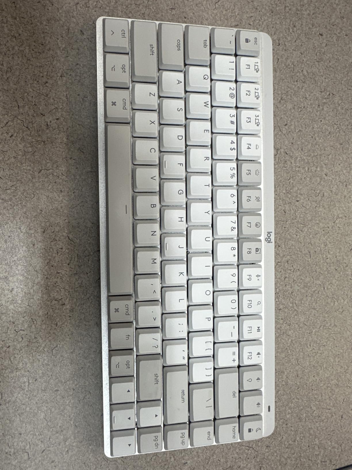 Logitech MX Mechanical Mini Mac Wireless Keyboard Low-Profile - Pale Grey customer photo 1