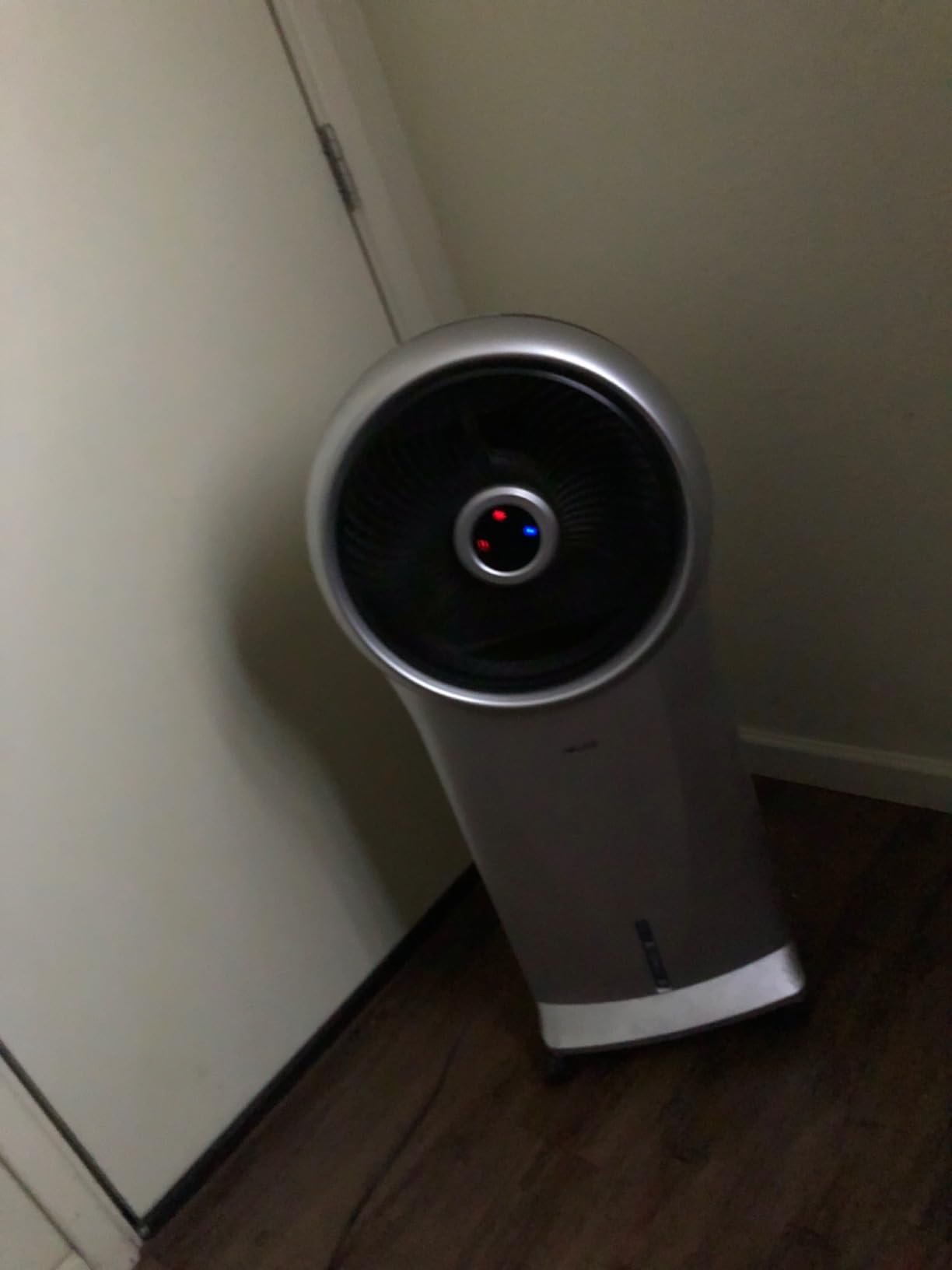 Newair Evaporative Air Cooler | AC Portable Air Conditioner Alternative with 1,600 CFM Airflow | Room Cooling Fan for Bedroom, Garage & Indoor Use | White customer photo 1