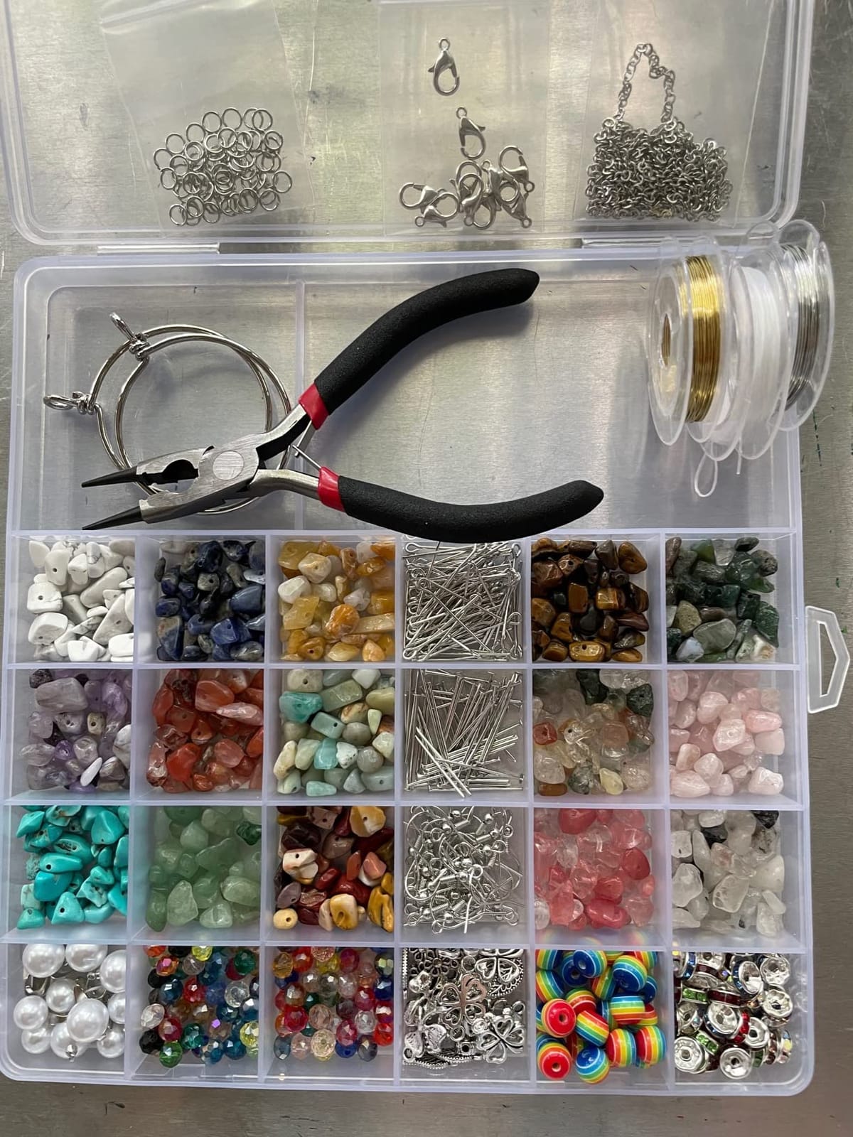 RUOMOXI Y Jewelry Making Supplies Kit for Adults - 1200 Crystal Beads, Jewelry Pliers, Earring Hooks, Necklace Clasp, Beading Wire - DIY Bracelets/Earrings/Rings for Thanksgiving, Christmas,Birthdays customer photo 1