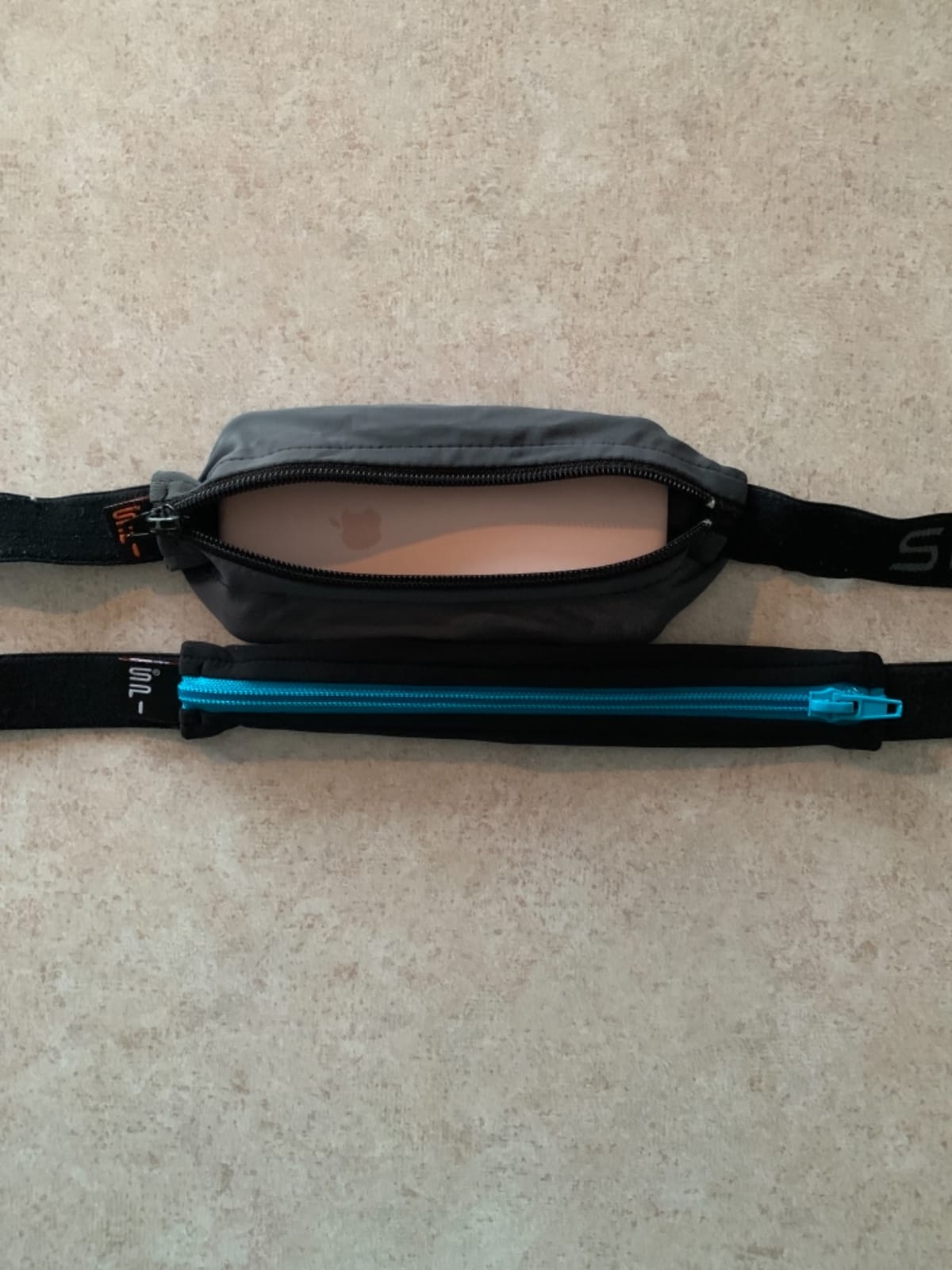 SPIbelt Running Belt Original for Women Men, Phone Holder for Running, Running Fanny Pack, Holder for Phone, Running Waist Pack, Adjustable, [Fits All Phones]. No Logo Band, Black with Black Zipper customer photo 2