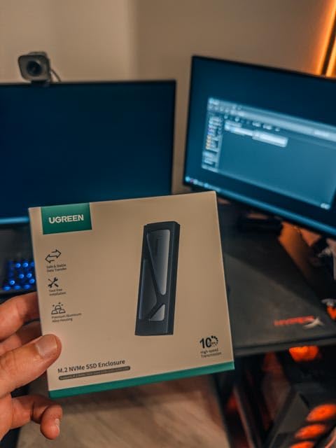 UGREEN SSD Enclosure Tool-Free USB C External 10Gbps M.2 NVMe to USB | Adapter/Reader Supports M and B&M Keys and Size 2230/2242 /2260/2280 SSDs customer photo 2