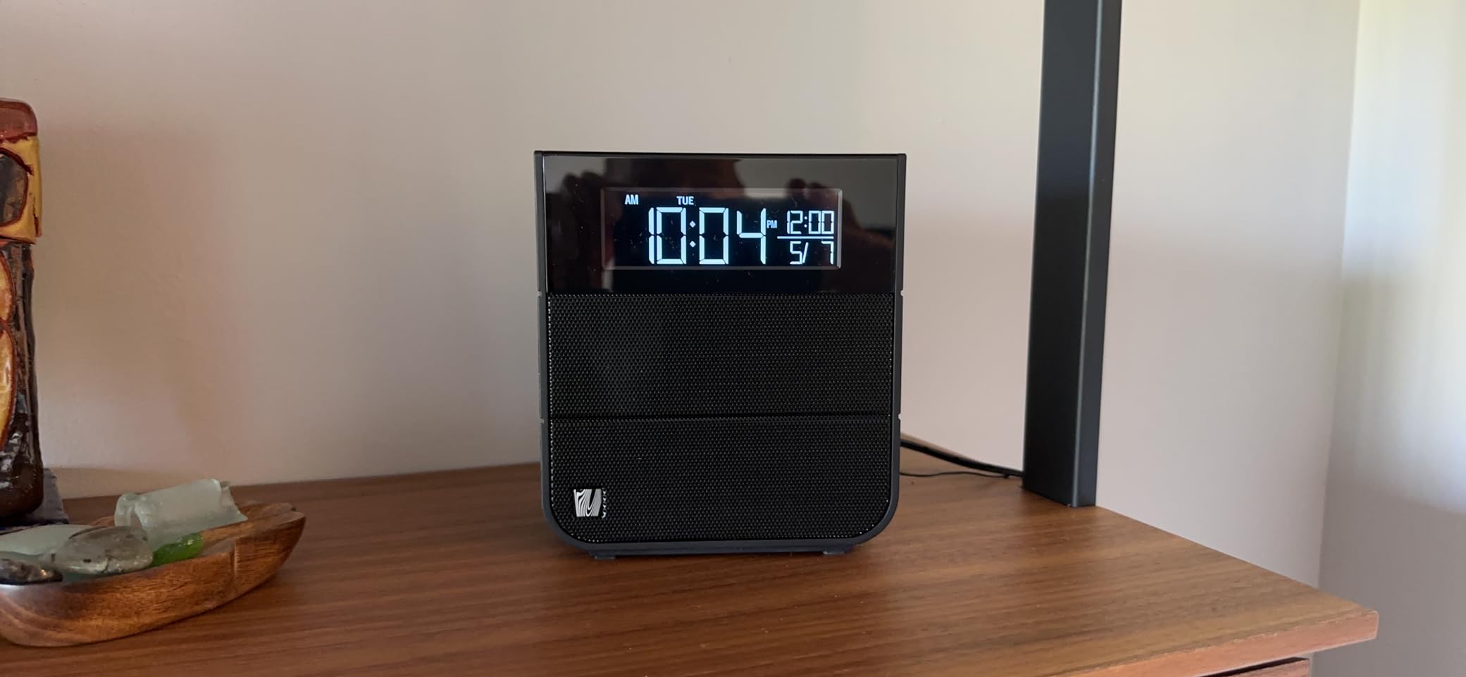 Soundfreaq Sound Rise II, SFQ-16: Bedside Alarm Clock Radio & Bluetooth Speaker, with Large Display Screen, FM Radio, Fast USB Charging, and Nature Sound customer photo 1