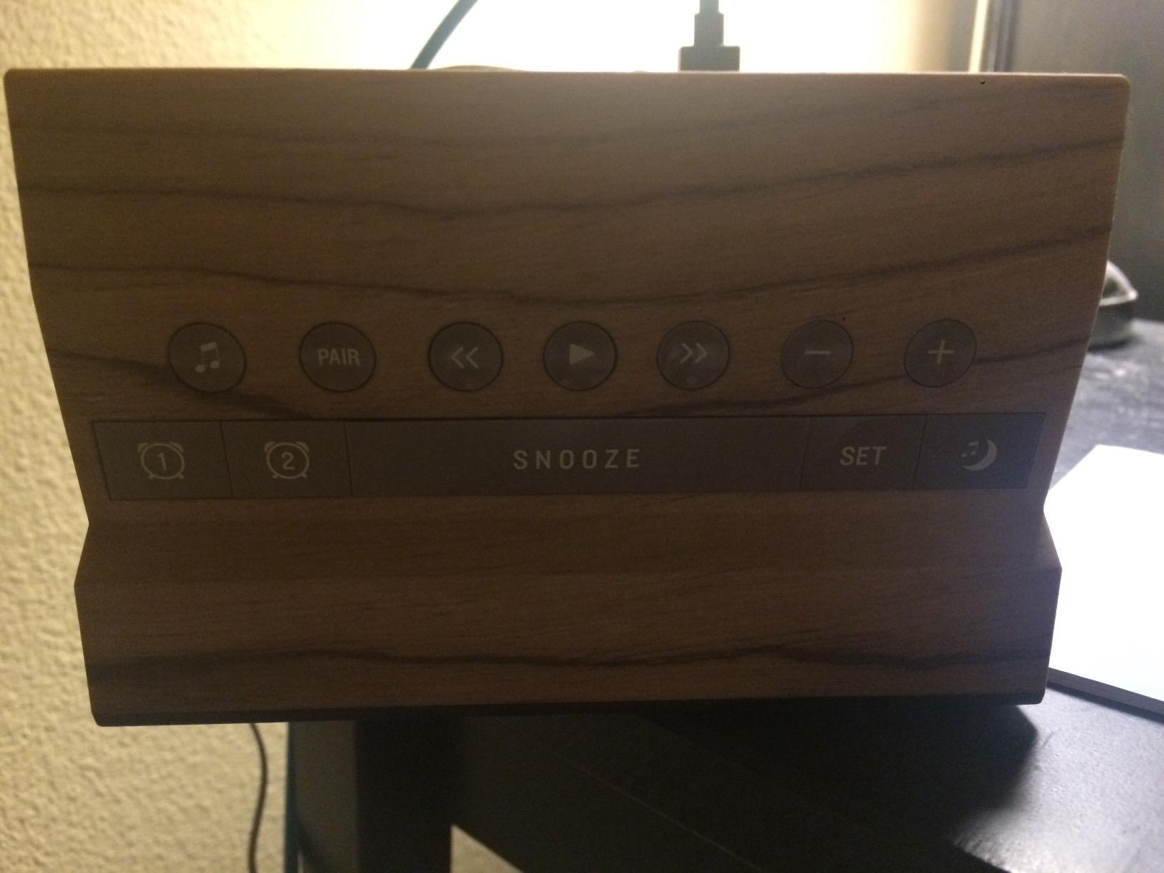 Soundfreaq Sound Rise II, SFQ-16: Bedside Alarm Clock Radio & Bluetooth Speaker, with Large Display Screen, FM Radio, Fast USB Charging, and Nature Sound customer photo 2