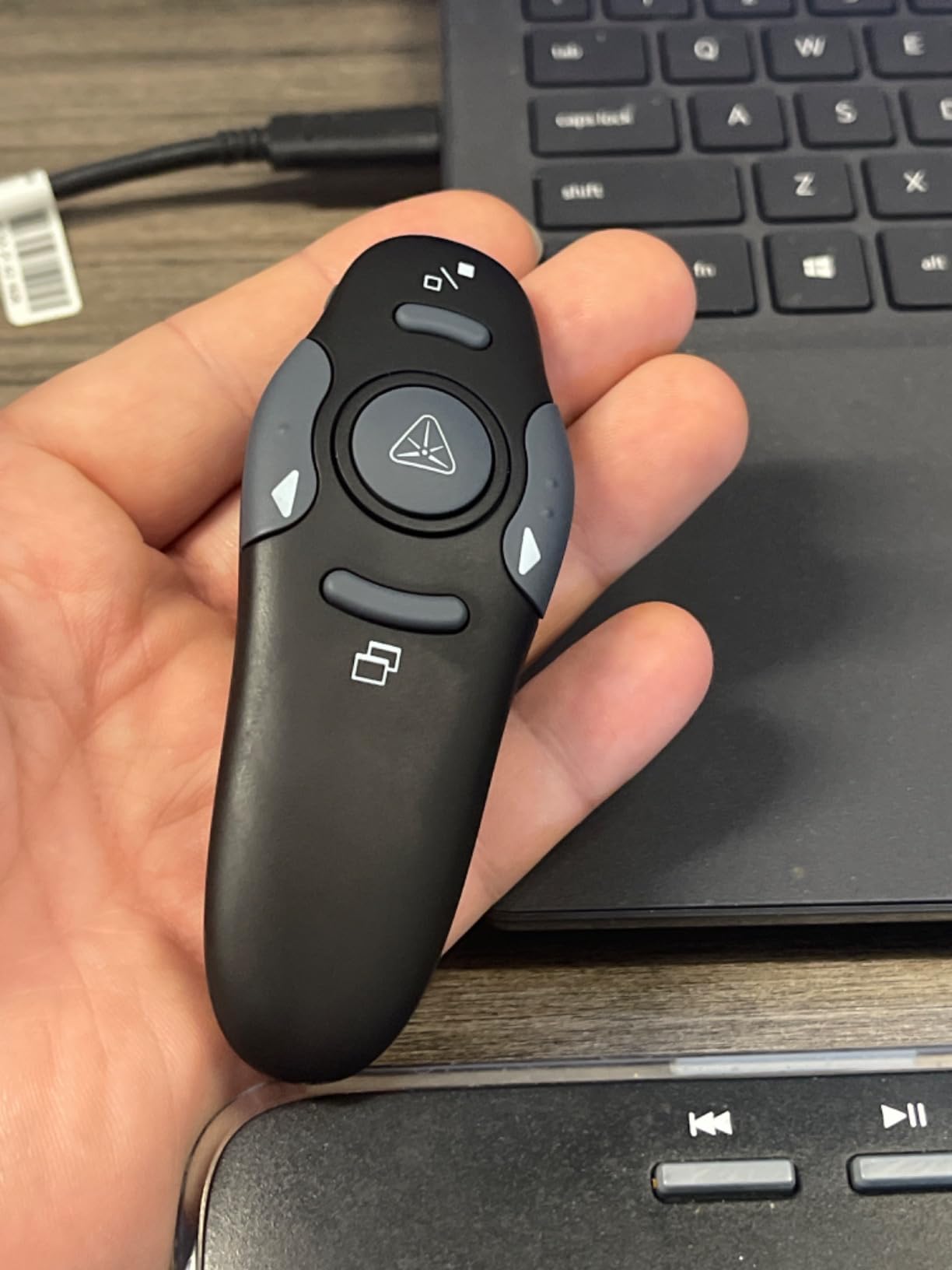 Presentation Clicker for PowerPoint, Wireless Remote Control with Red Laser customer photo 2