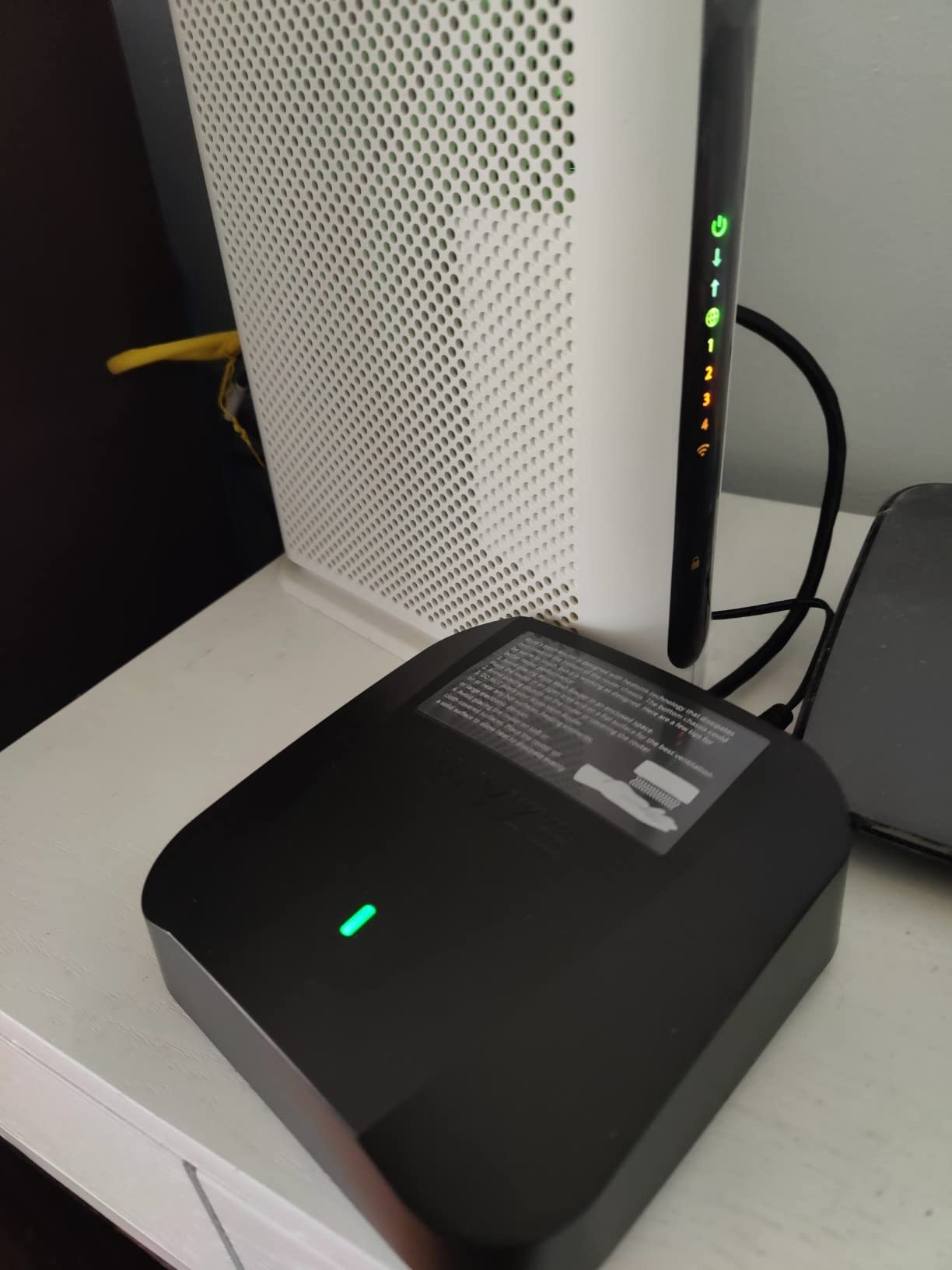 Wyze AXE5400 Tri-Band Wi-Fi 6E Mesh Router Pro, Covers up to 4000 Sq. Ft, 150+ Devices, Replaces Legacy Routers for Whole Home Coverage, Supports Wired Backhaul, 1x1 Gbps & 2x1 Gbps Ports - 2 Pack customer photo 2