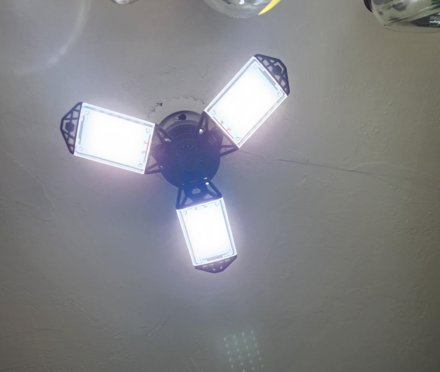 LED Garage Light, 80W 8000 Lumen Ceiling Lights with 3 Adjustable Panels, 6500K Daylight Light Bulb Fixture LED Lights for Garage, Workshop customer photo 2