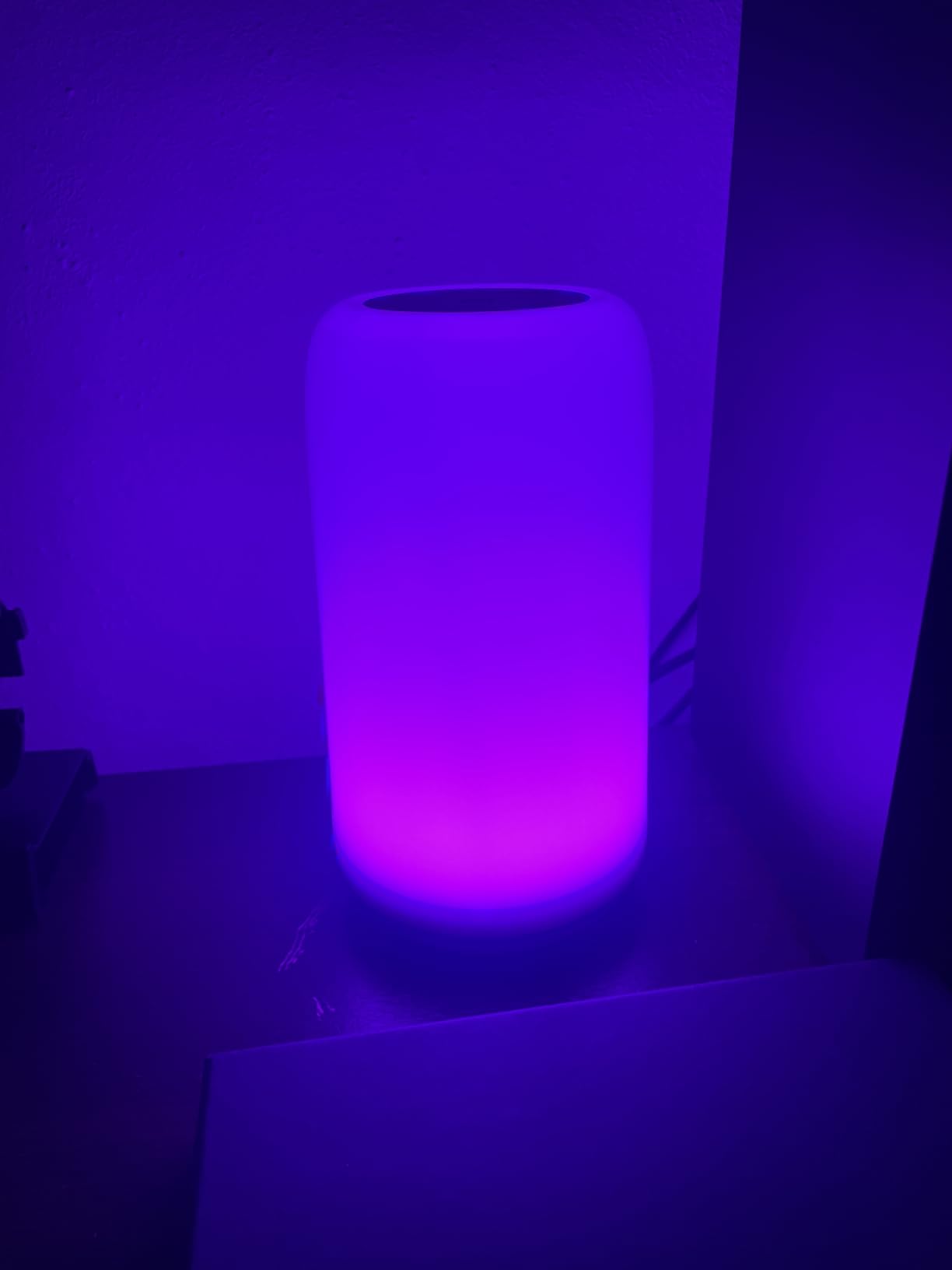 ROOTRO Table Lamp, [Advanced] Bedside Touch Control Lamp for Bedroom 3 Level Dimmable Warm White Lights with 256 RGB Color Mode Modern Deisgn Smart Nightstand Desktop LED Lamps Portable for Read customer photo 2