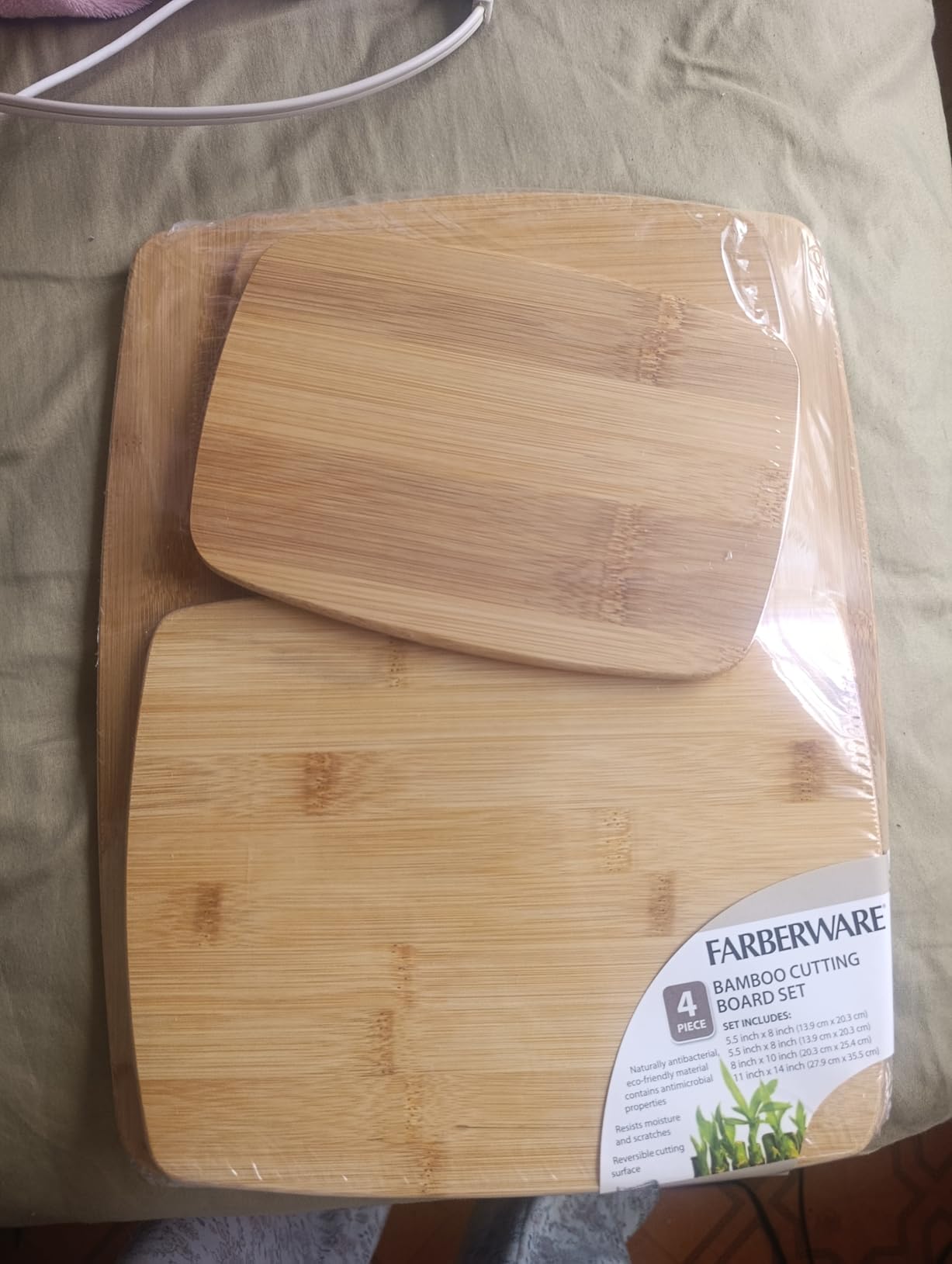 Farberware Bamboo Cutting Board Set, 4-Piece, Reversible customer photo 1