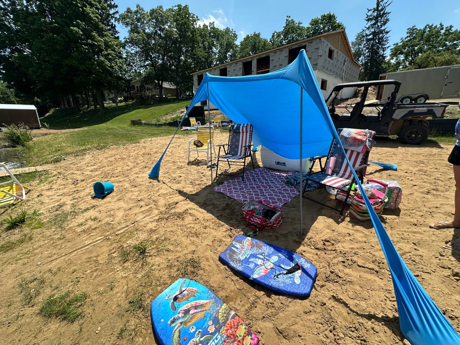 Beach Canopy Tent Sun Shade with UPF 50+ UV Protection, Beach Tent Sun Shelter with Sandbags, Poles and Ground Pegs and Anti-Wind Ropes for Outdoor, Camping, Backyard and Picnics customer photo 2