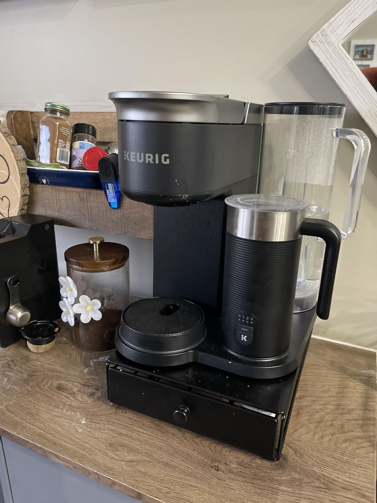 Keurig K-Café SMART Single Serve Coffee Maker with WiFi Compatibility, Latte and Cappuccino Machine with Built-In Frother, 6 Brew Sizes, Black customer photo 1