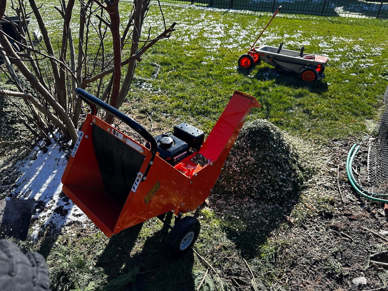 Wood Chipper Shredder Mulcher 7HP Gas Powered Heavy Duty Compact Design 3