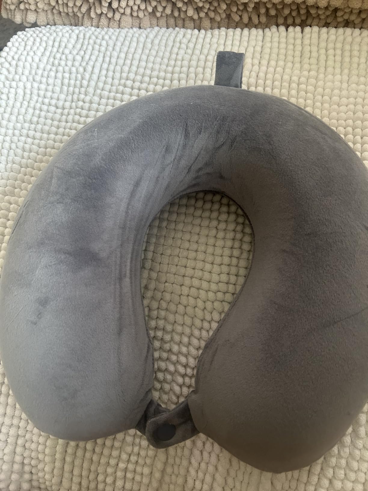 GDEOUP Travel Pillow 100% Pure Comfortable U Shape Memory Foam Pillows Neck and Head Support Portable Travel Neck Pillow Suitable for Planes Airplane for Traveling,Train,Self-Drivingng Car,(Grey) customer photo 1