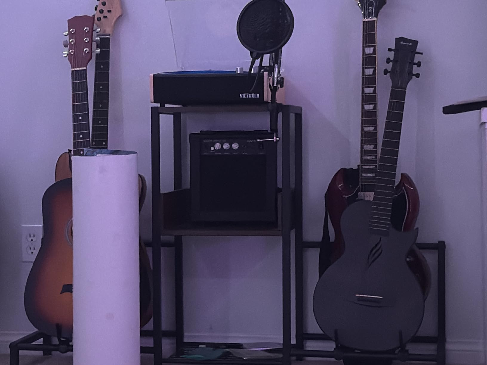 Bikoney Guitar Stand Floor for Multiple Guitars with Amp Stand customer photo 1