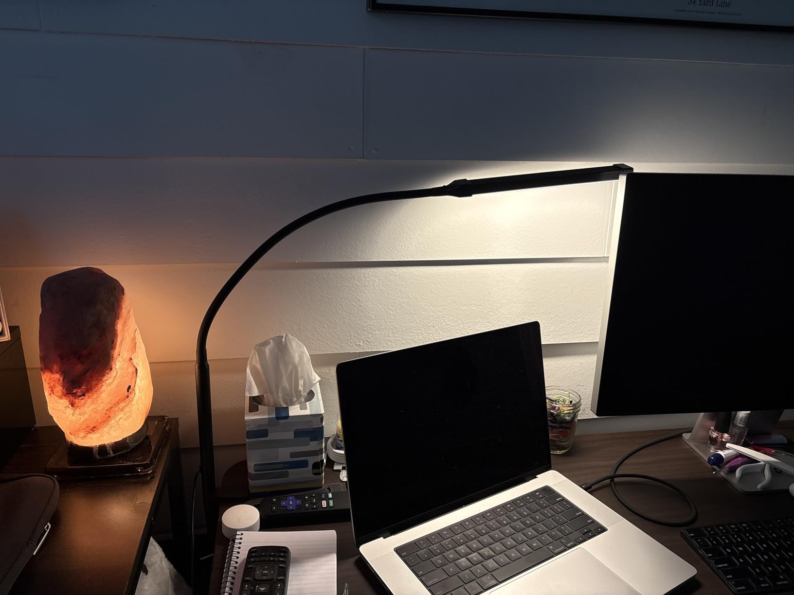 Voncerus LED Desk Lamp with Clamp, Clip on Lights for Home Office, Black customer photo 1