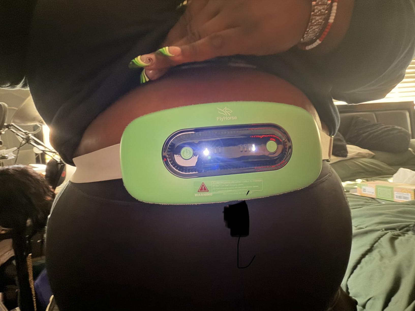 Portable Cordless Menstrual Heating Pad with 4 Heat Levels and 4 Massage Modes,Electric, Fast Large Heating Belly Wrap Belt (Black) customer photo 2