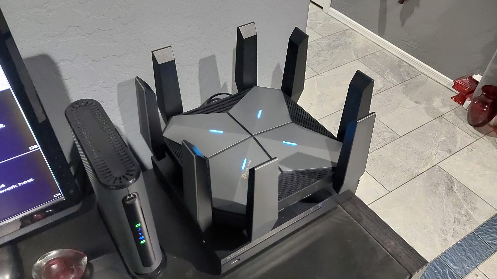 TP-Link AXE16000 Quad-Band WiFi 6E Router (Archer AXE300) customer photo 1