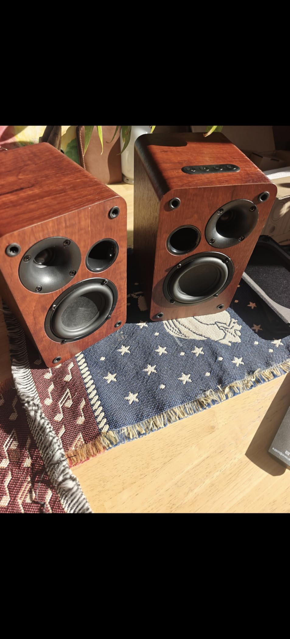 Saiyin Powered Bluetooth Bookshelf Speakers | 40W*2, 4 Inch Woofer, Bluetooth/Optical/Auxiliary/RCAInputs,Sub Out, TV/Turntable/Record Player/PC/Computer customer photo 2